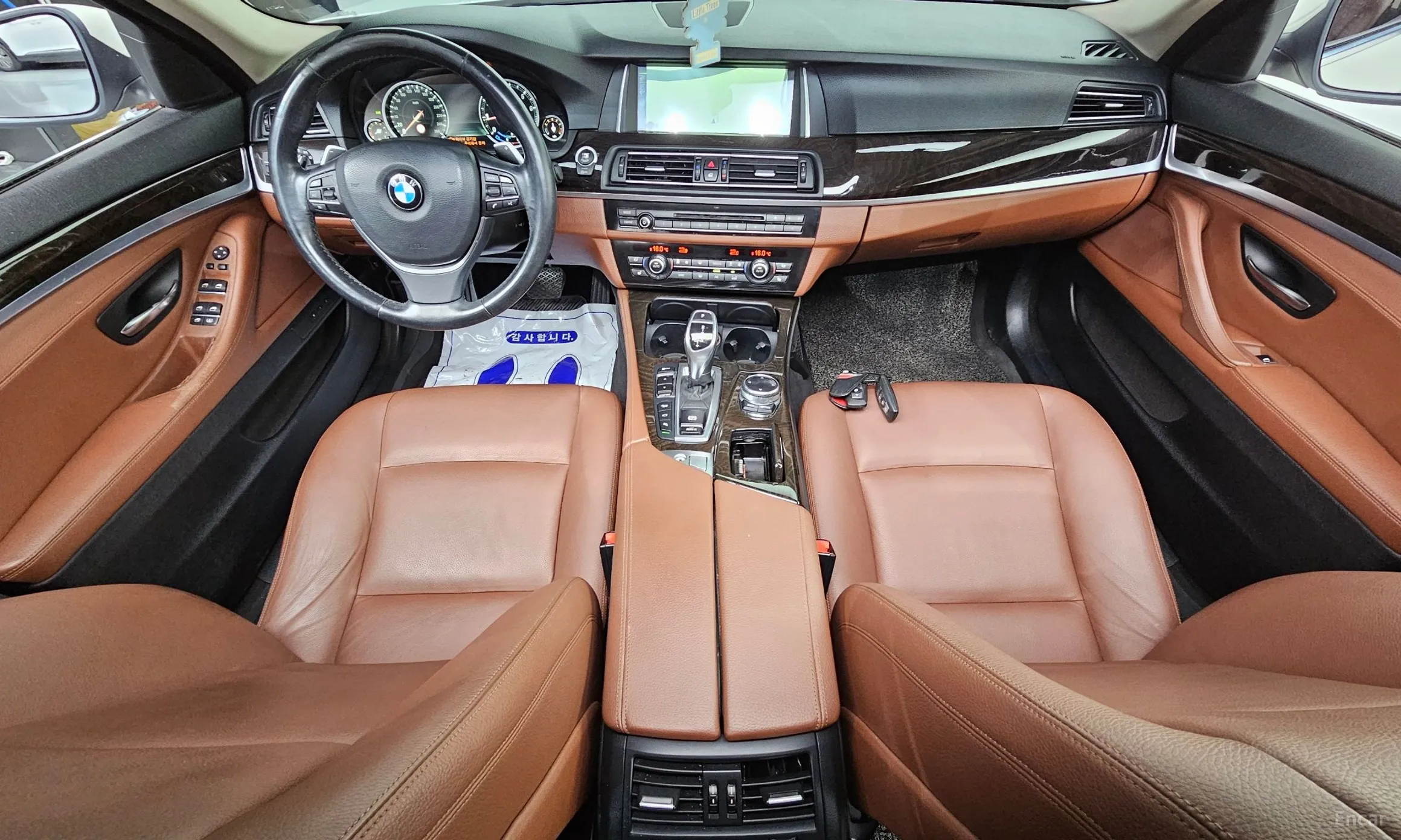 BMW 5 Series (F10) превью 7
