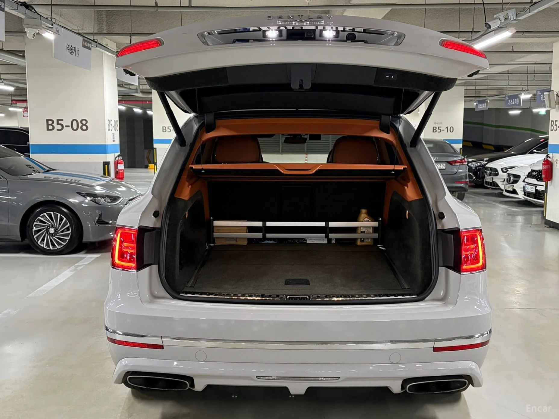 Bentley Bentayga превью 6