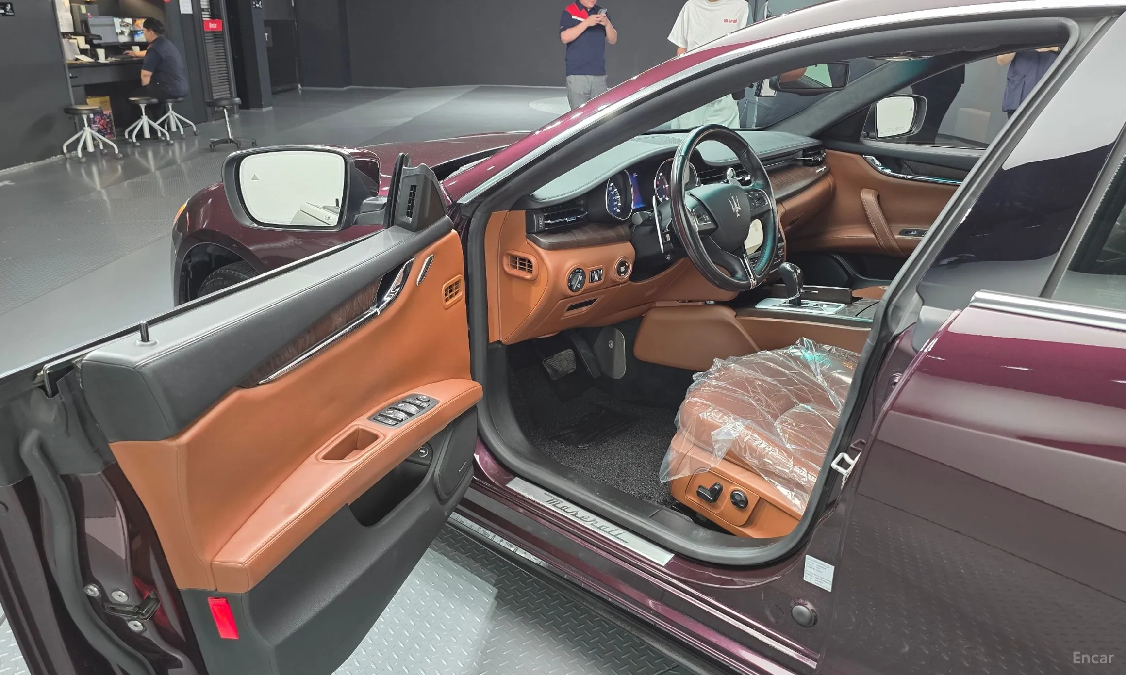 Maserati Quattroporte превью 10