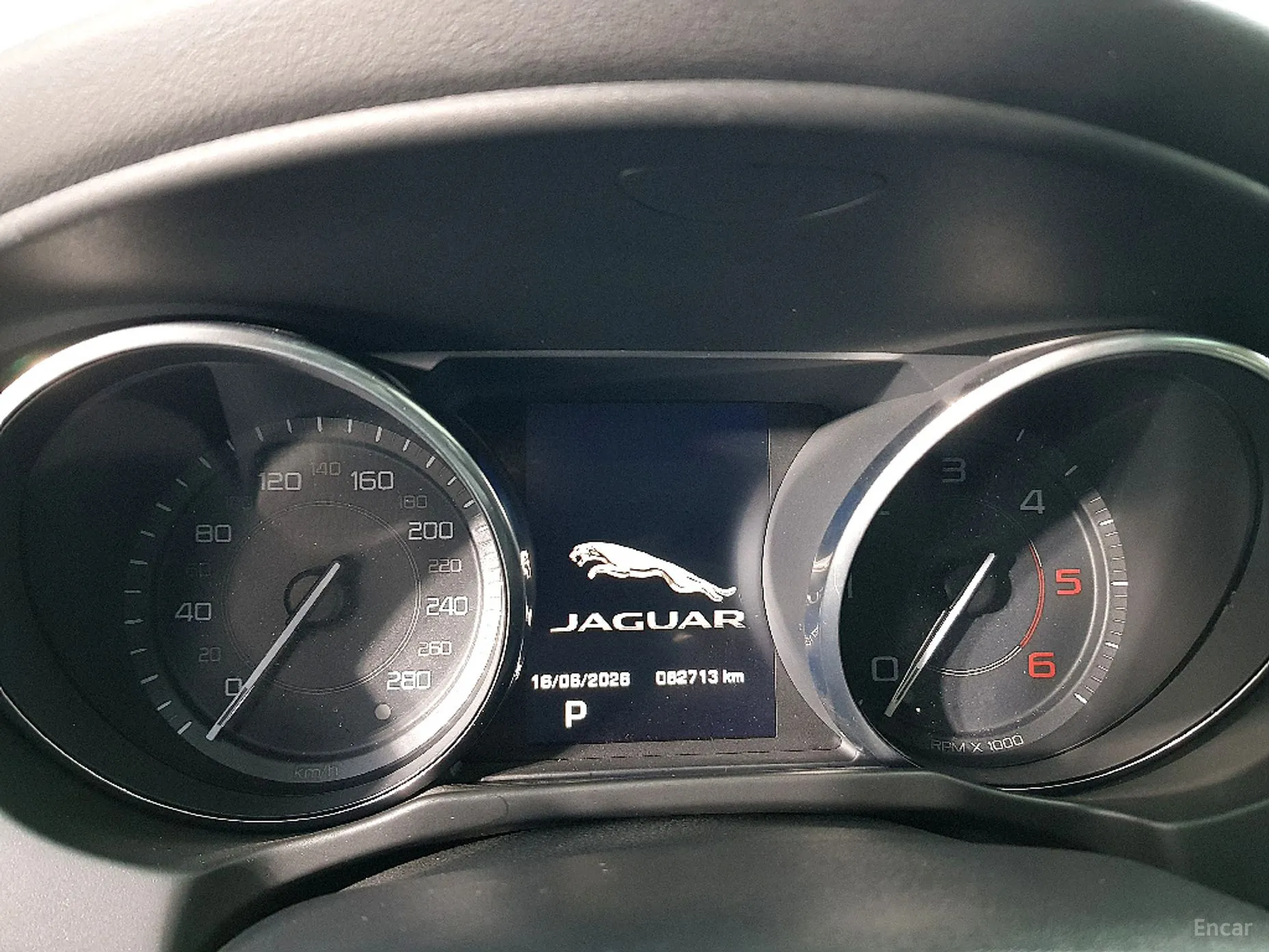 Jaguar XE превью 7