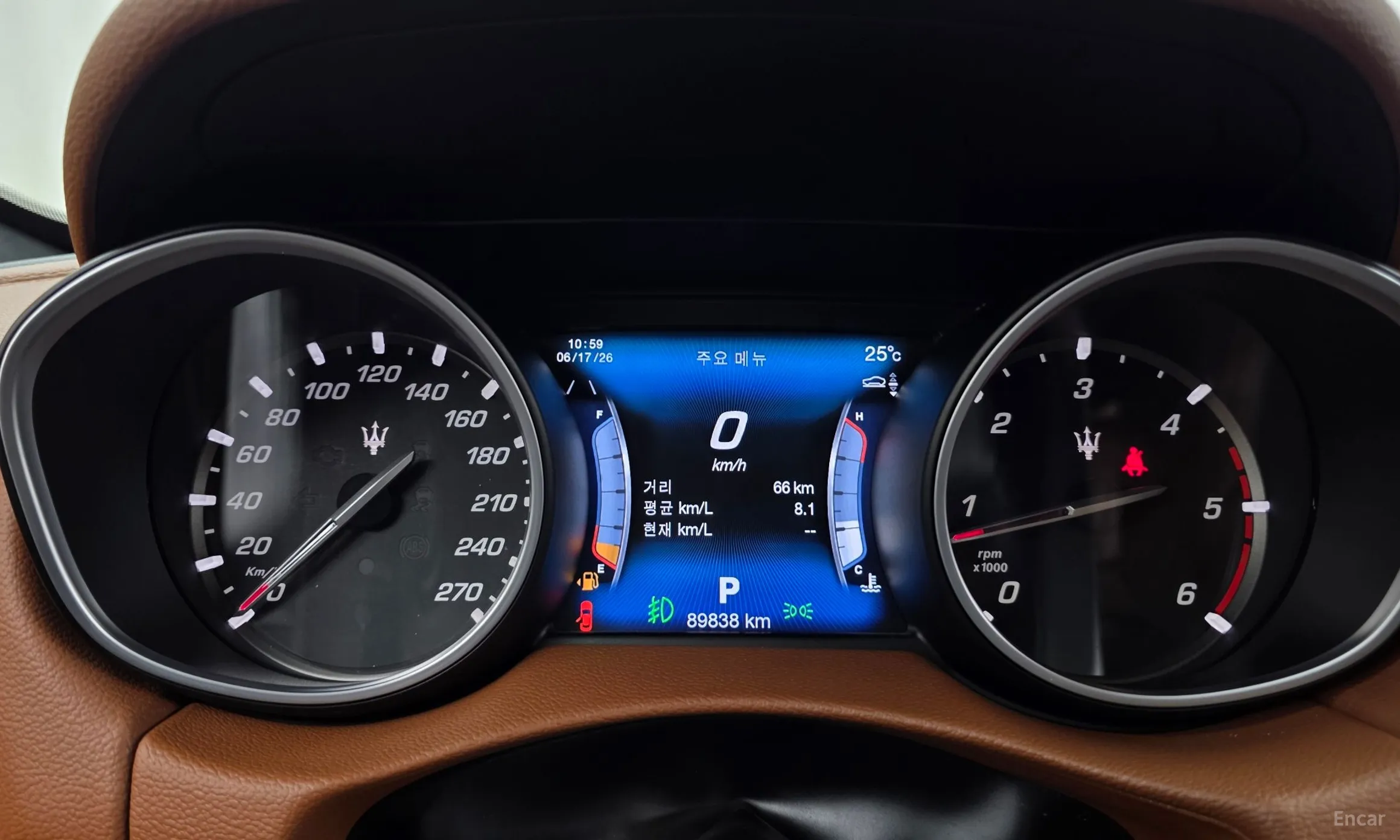 Maserati Levante превью 8