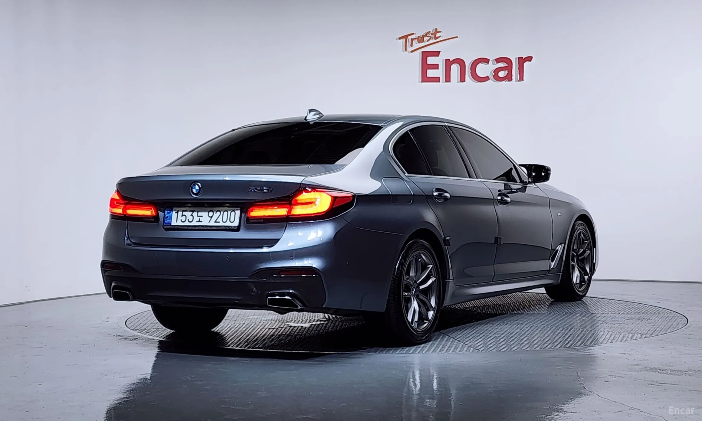 BMW 5 Series (G30)