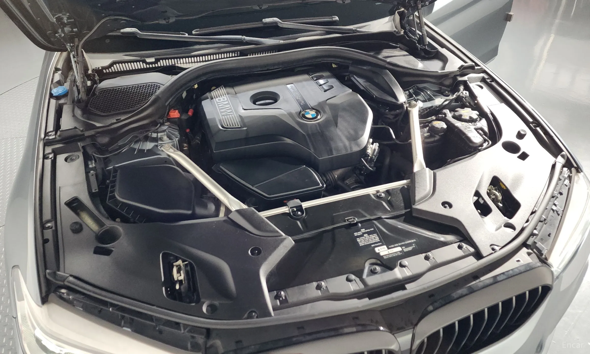 BMW 5 Series (G30) превью 6