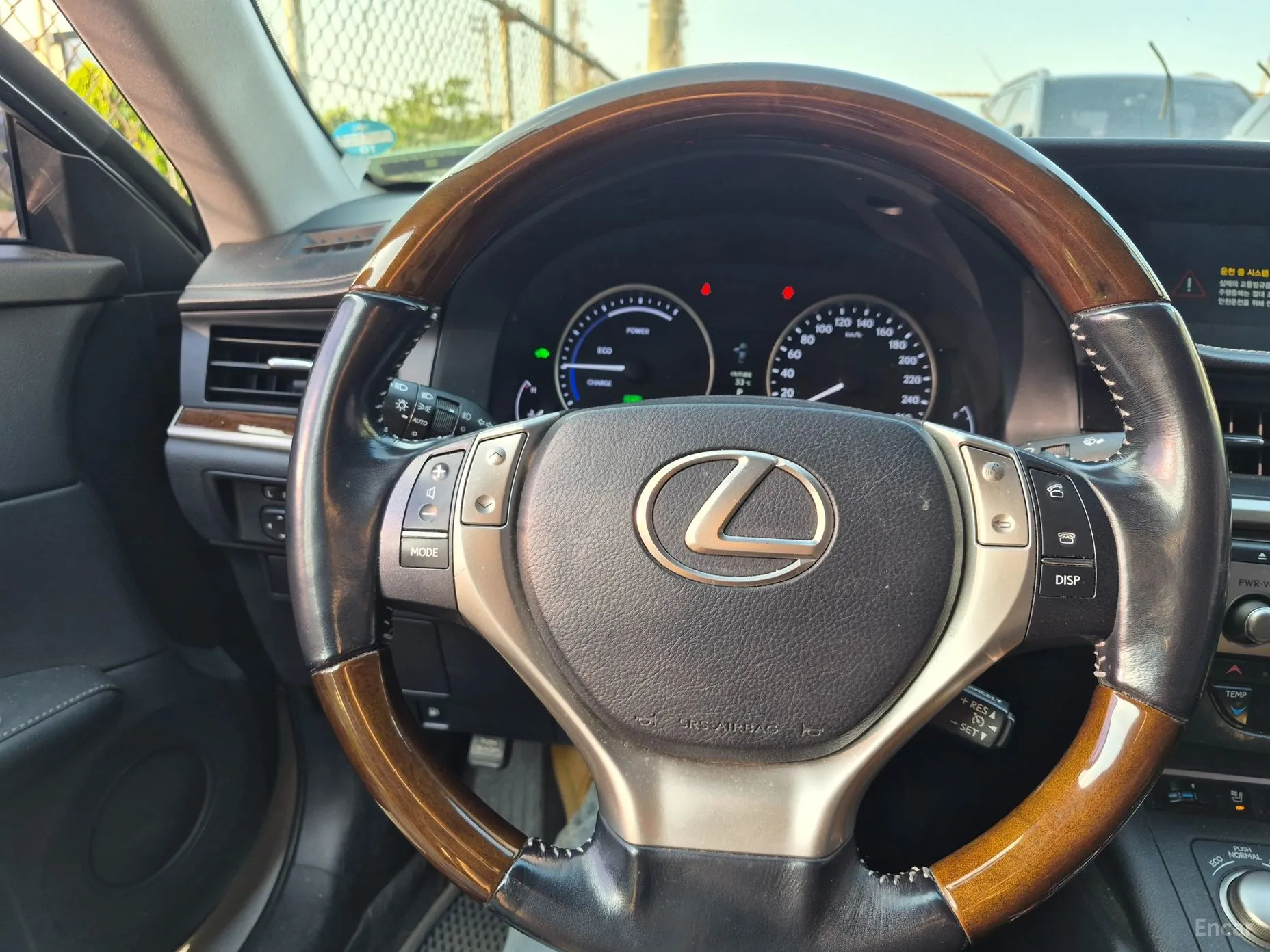 Lexus New ES300h превью 11
