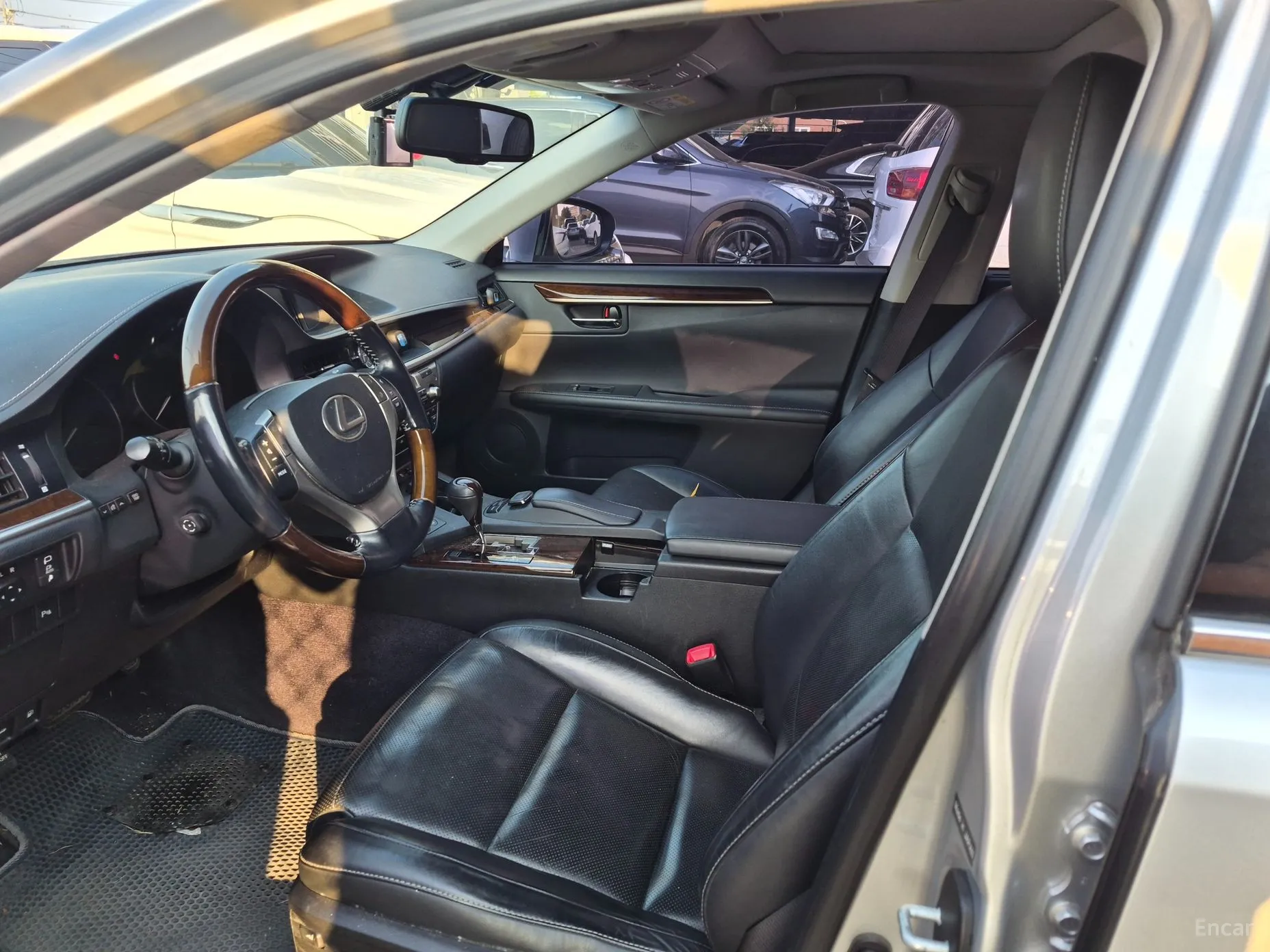 Lexus New ES300h превью 8