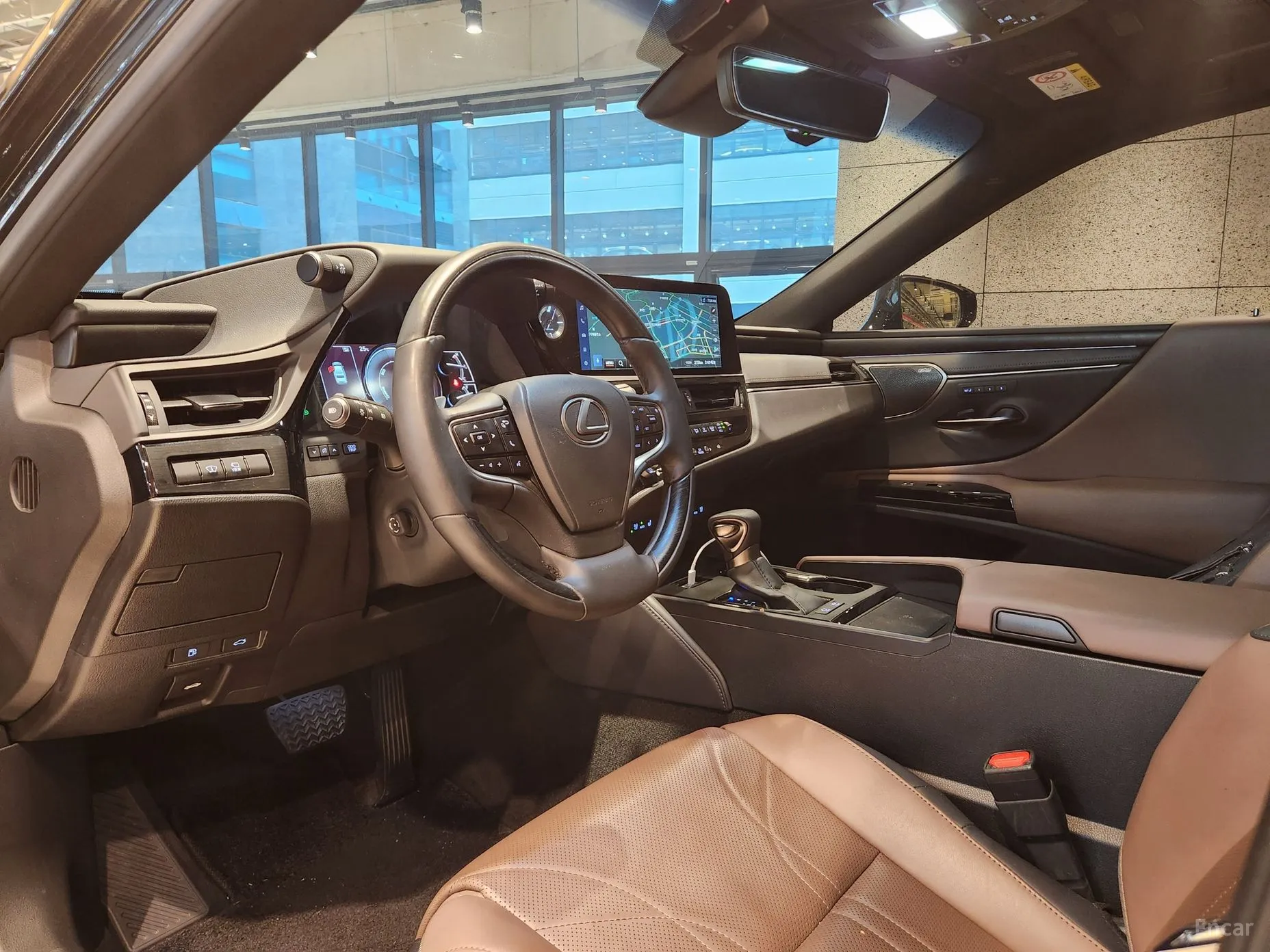 Lexus ES300h 7th Generation превью 7