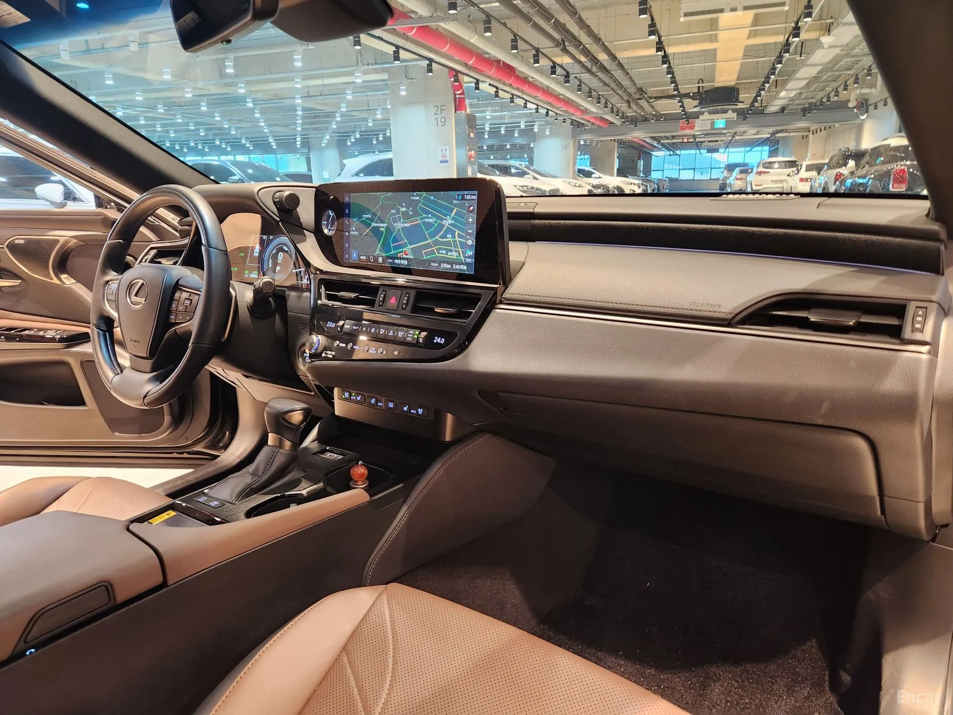 Lexus ES300h 7th Generation превью 8