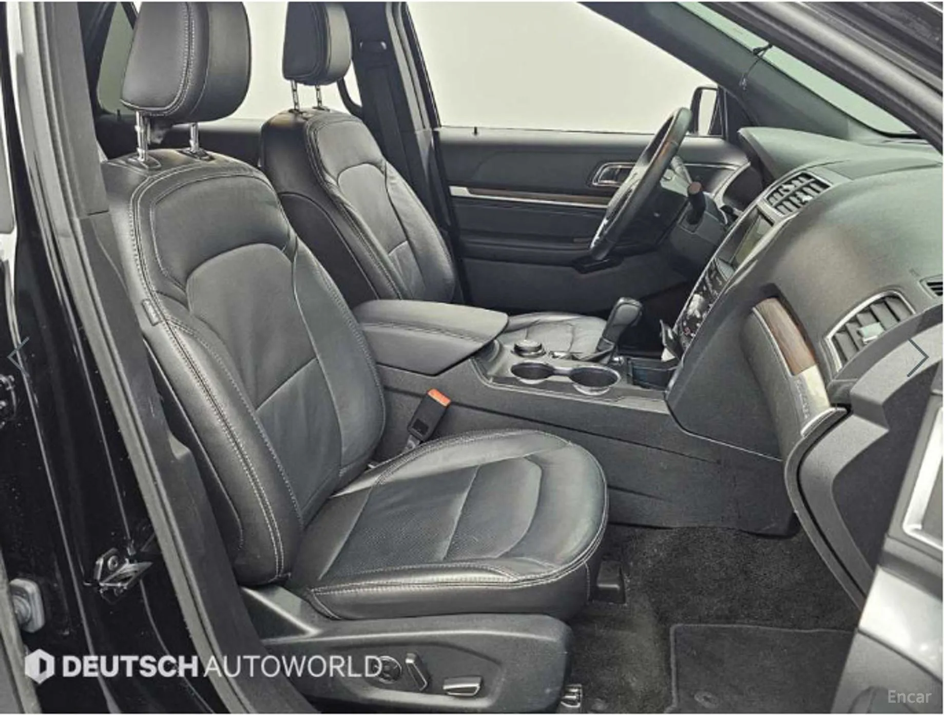Ford Explorer превью 10