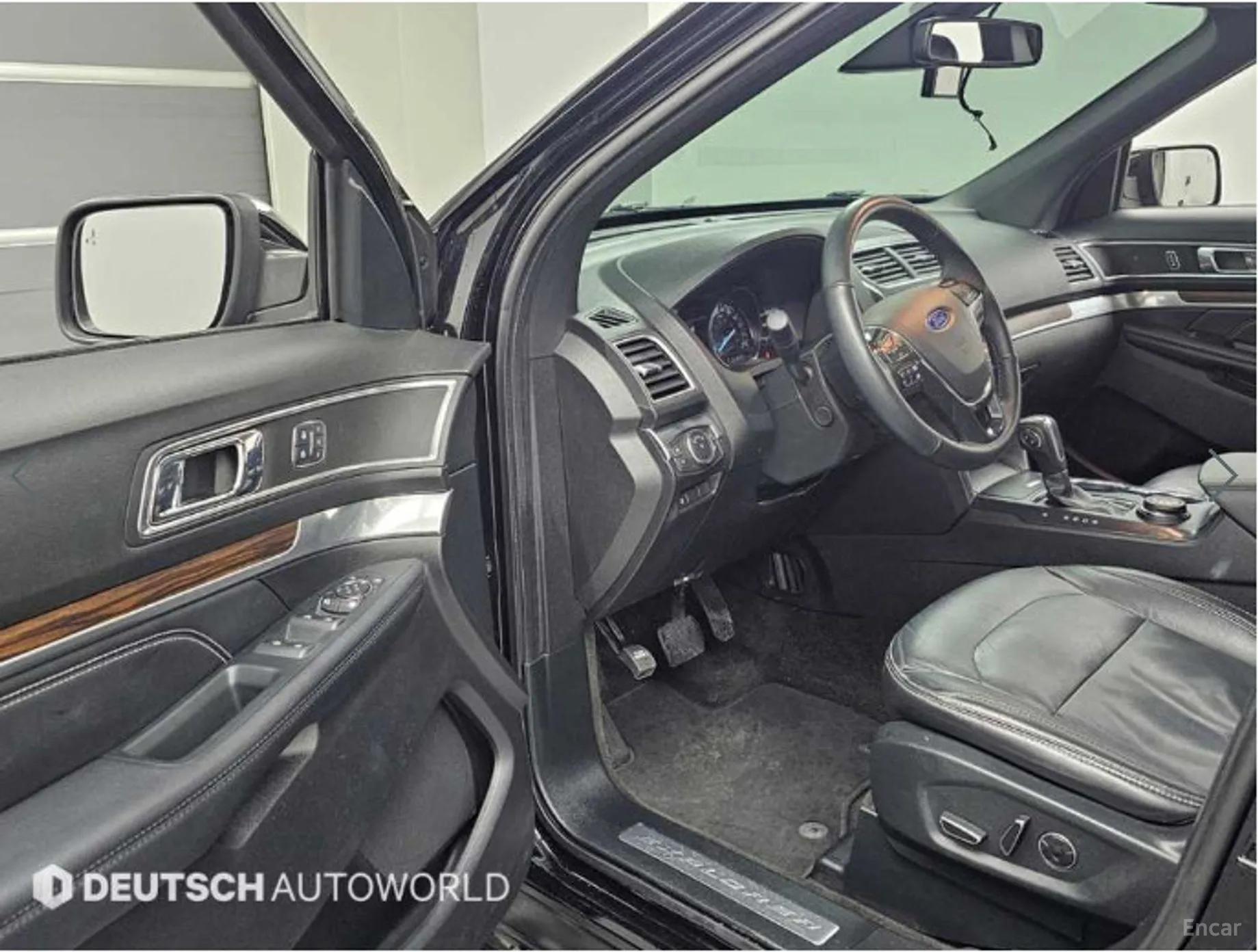 Ford Explorer превью 11