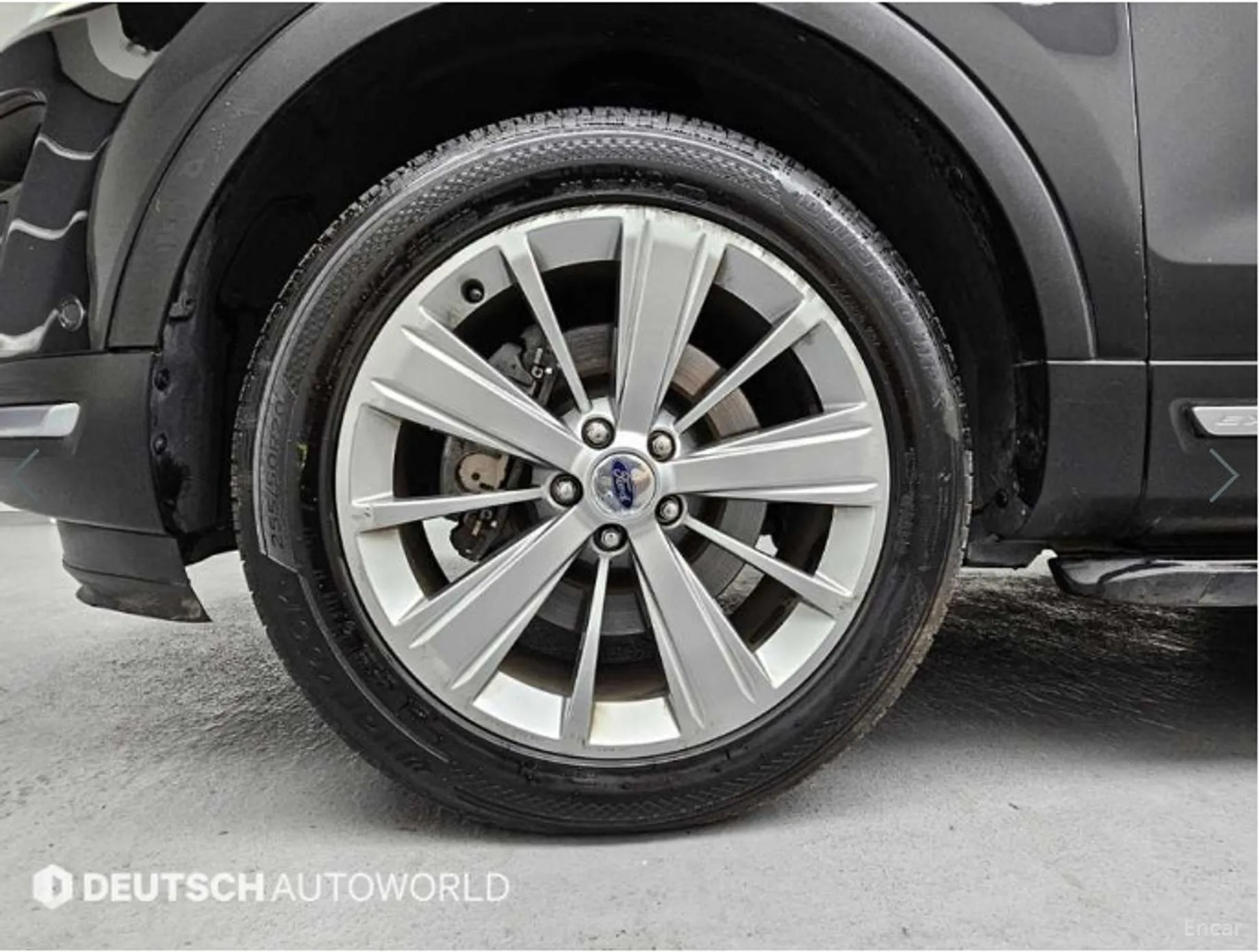 Ford Explorer превью 17