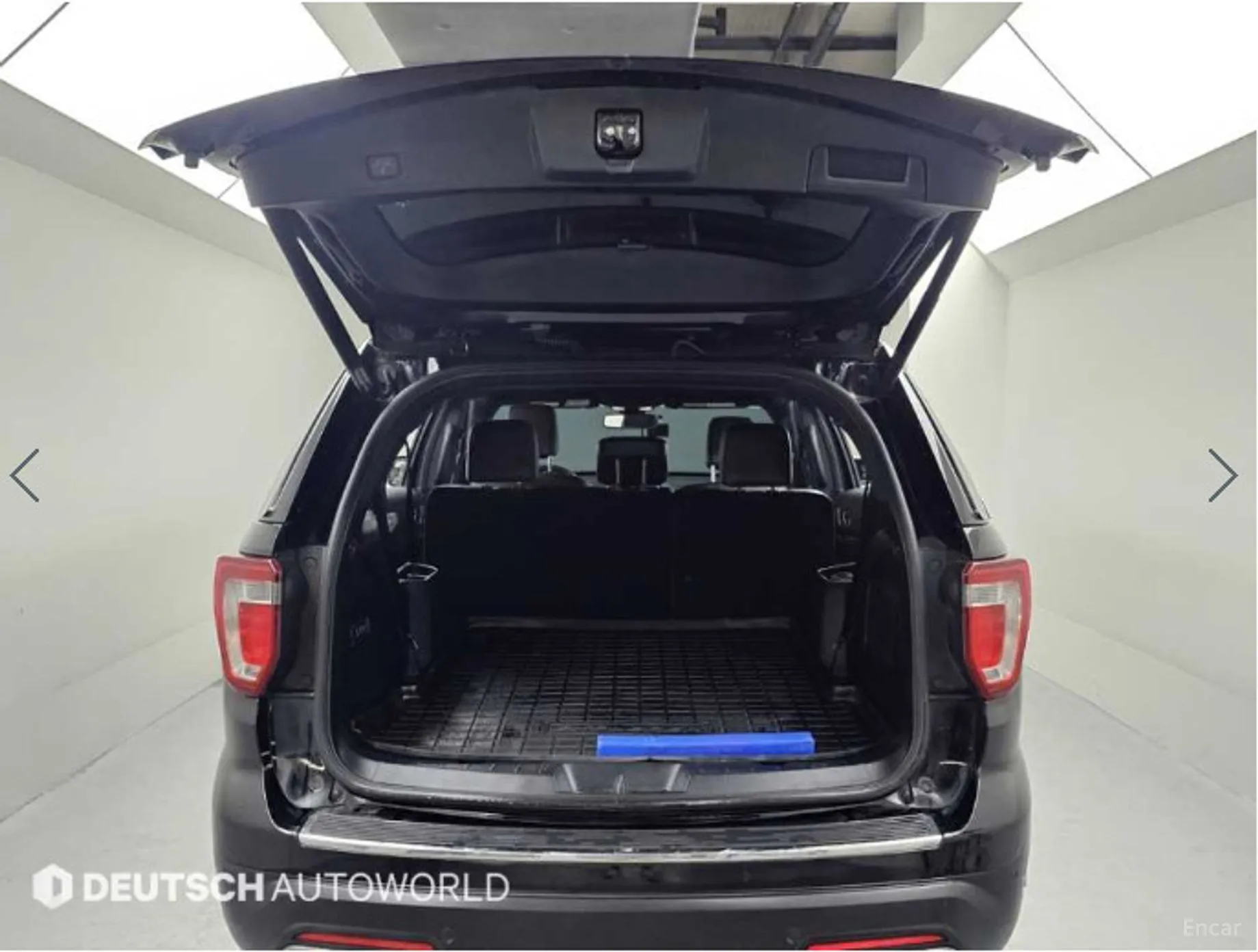 Ford Explorer превью 19