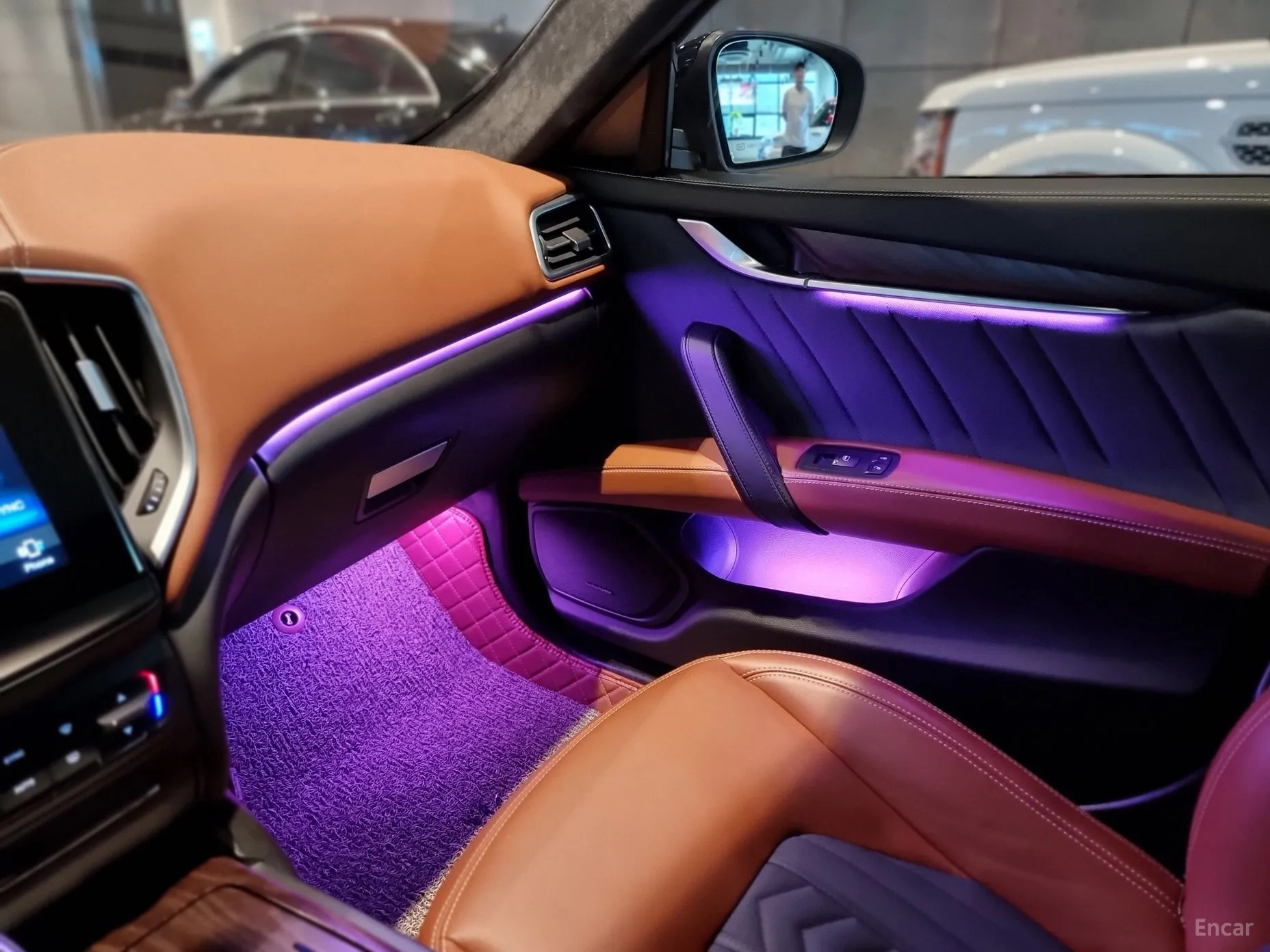 Maserati Ghibli превью 19