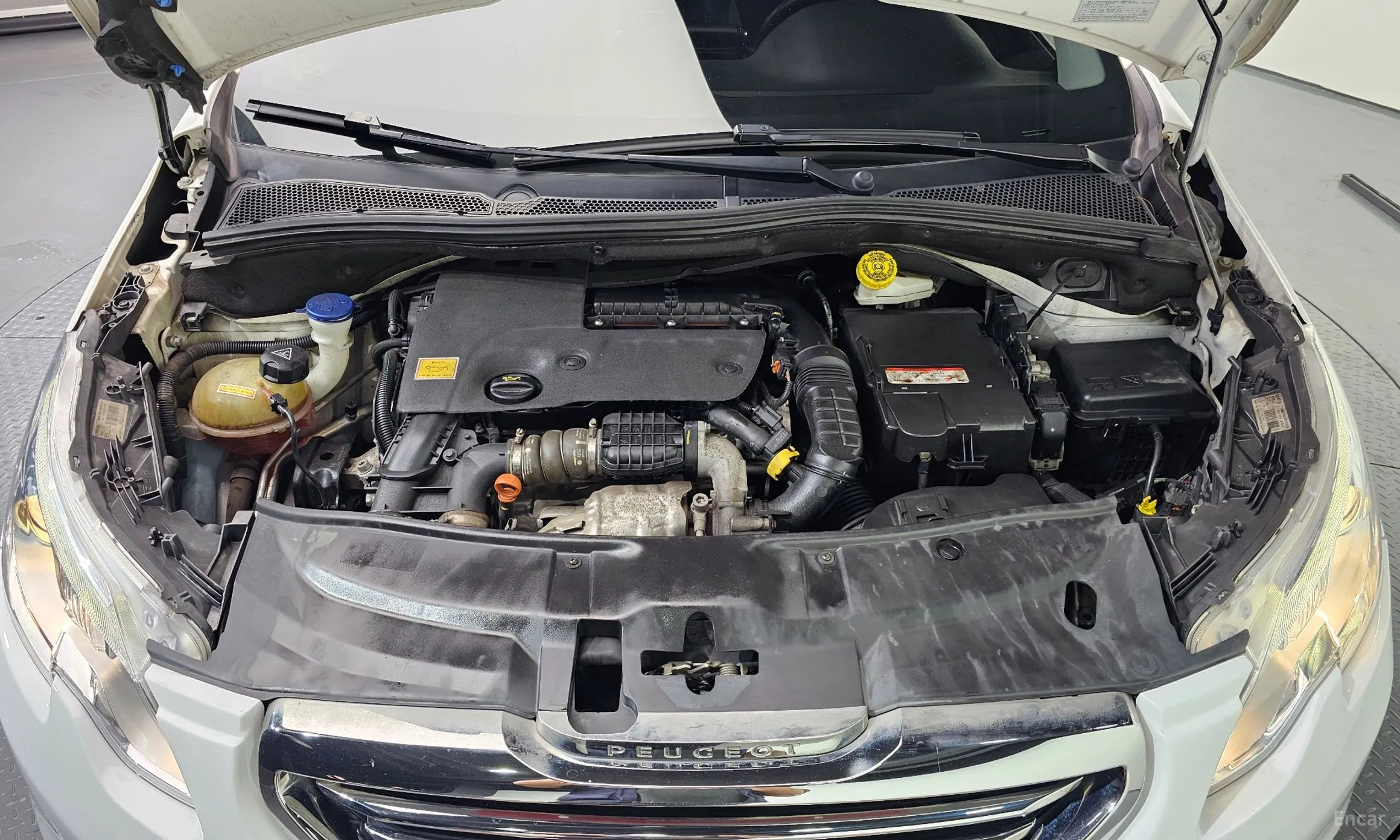 Peugeot 2008. превью 6
