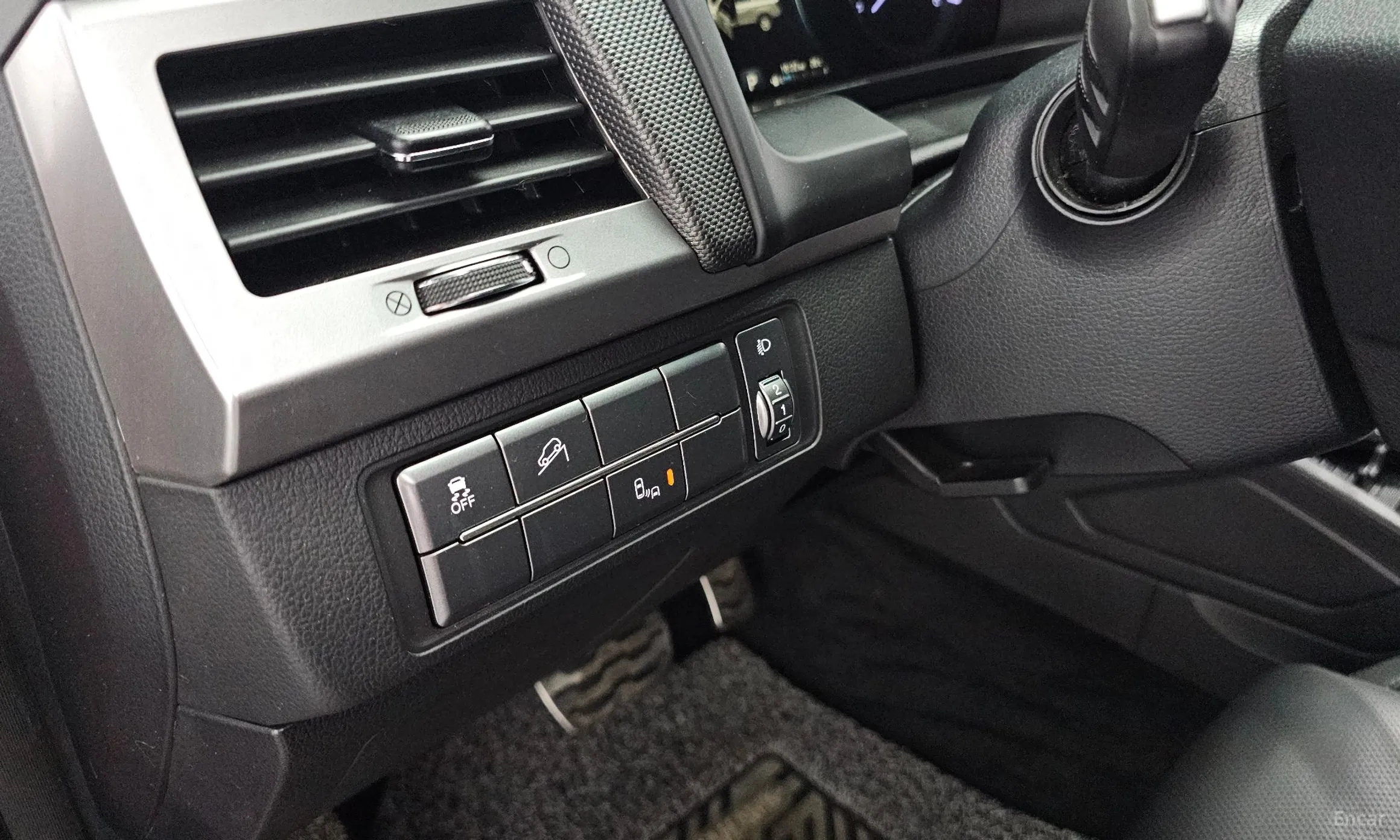 KG Mobility (SsangYong) Rexton Sports превью 18