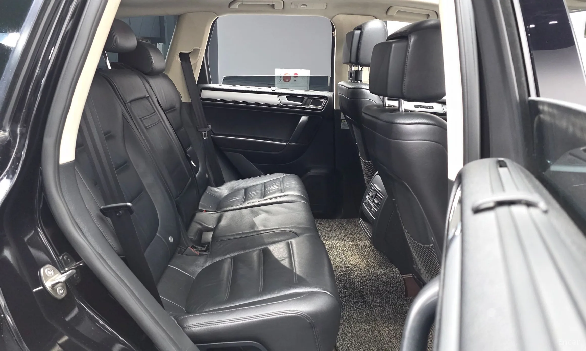 Volkswagen New Touareg превью 12
