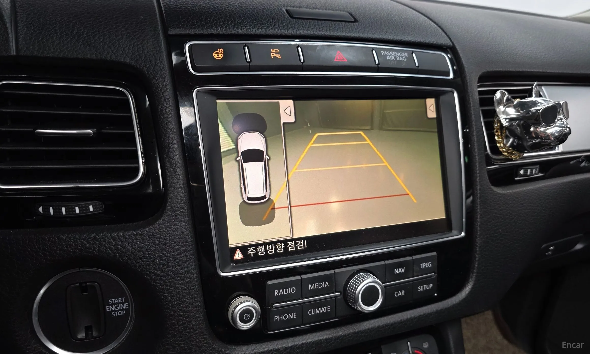 Volkswagen New Touareg превью 15