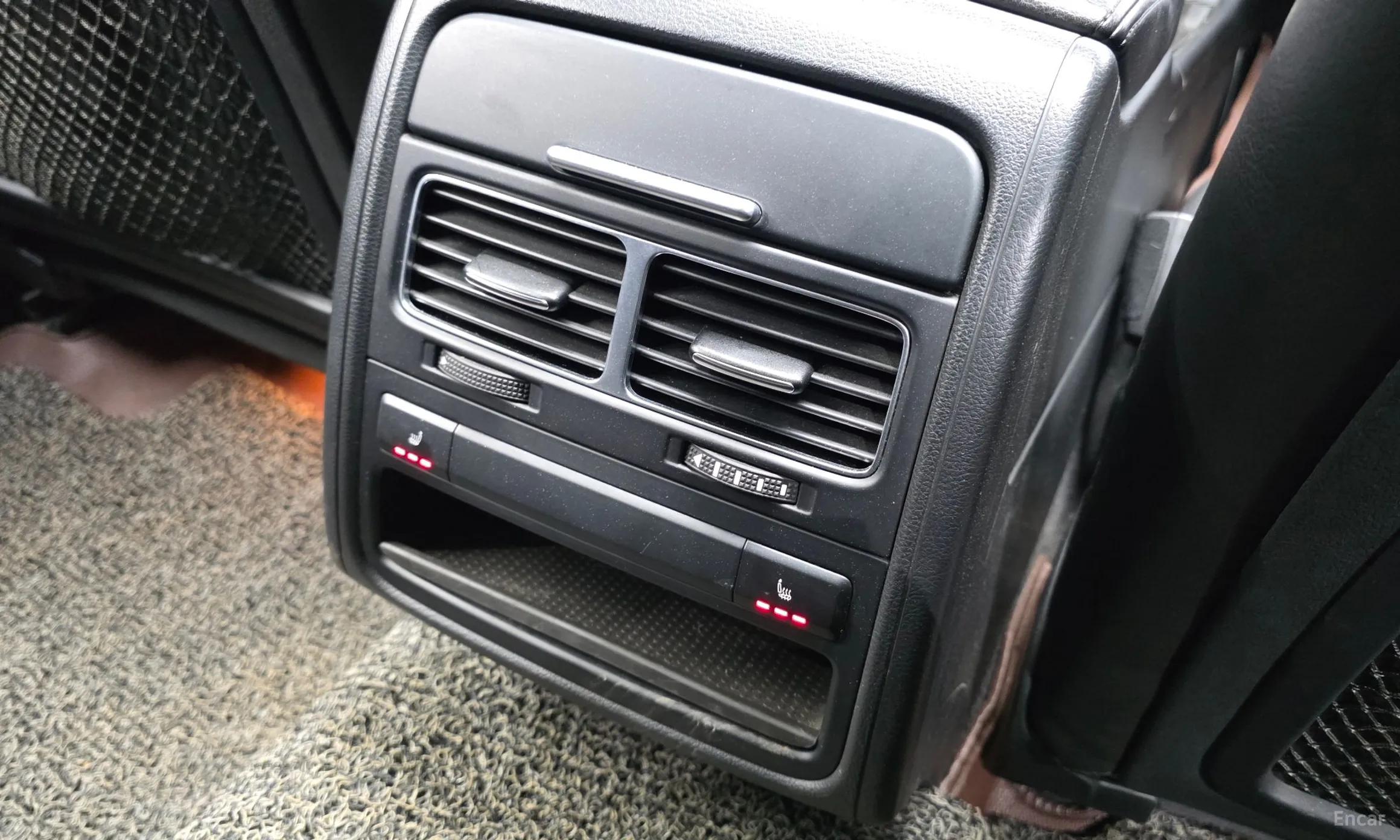 Volkswagen New Touareg превью 19