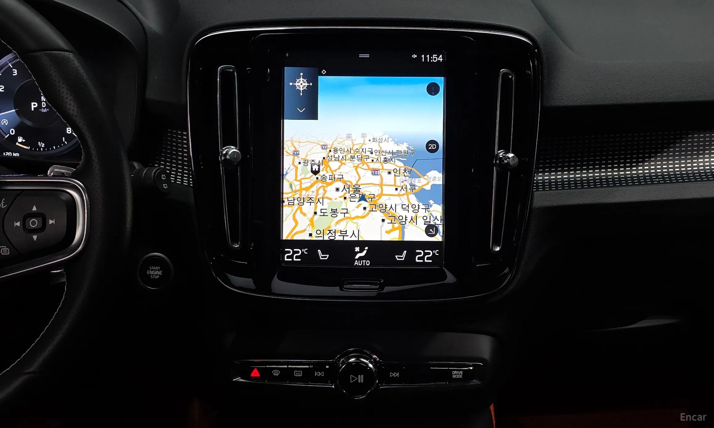 Volvo XC40 превью 15