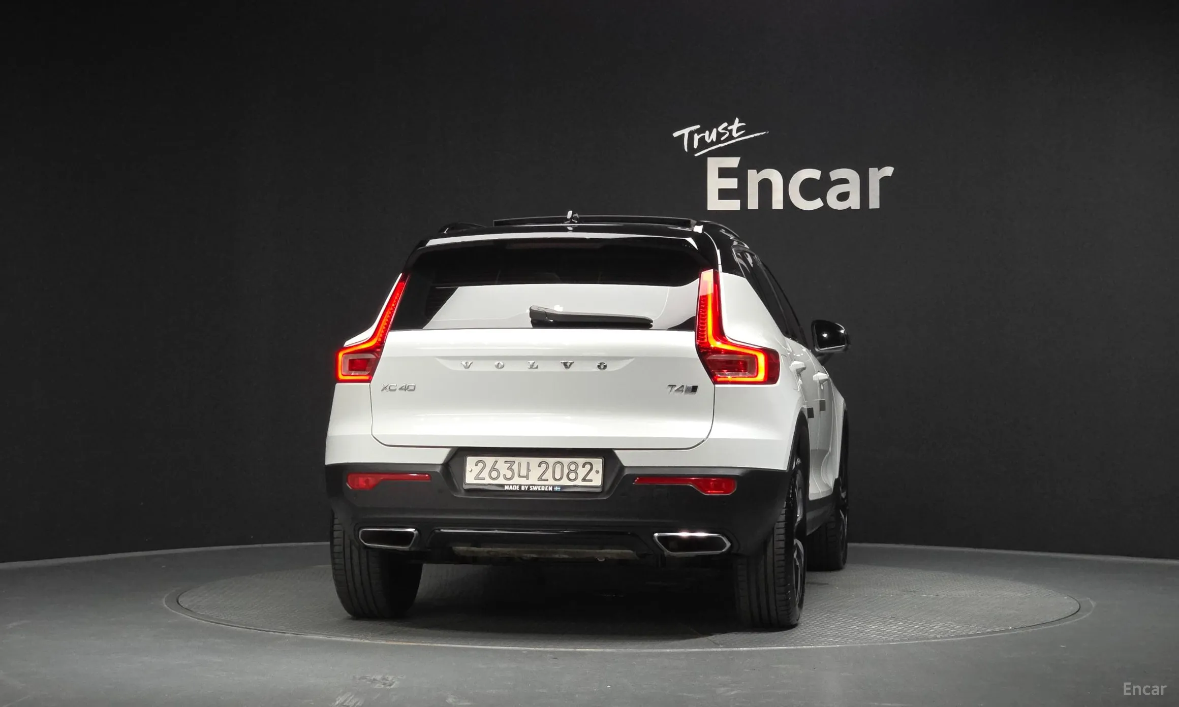 Volvo XC40 превью 4