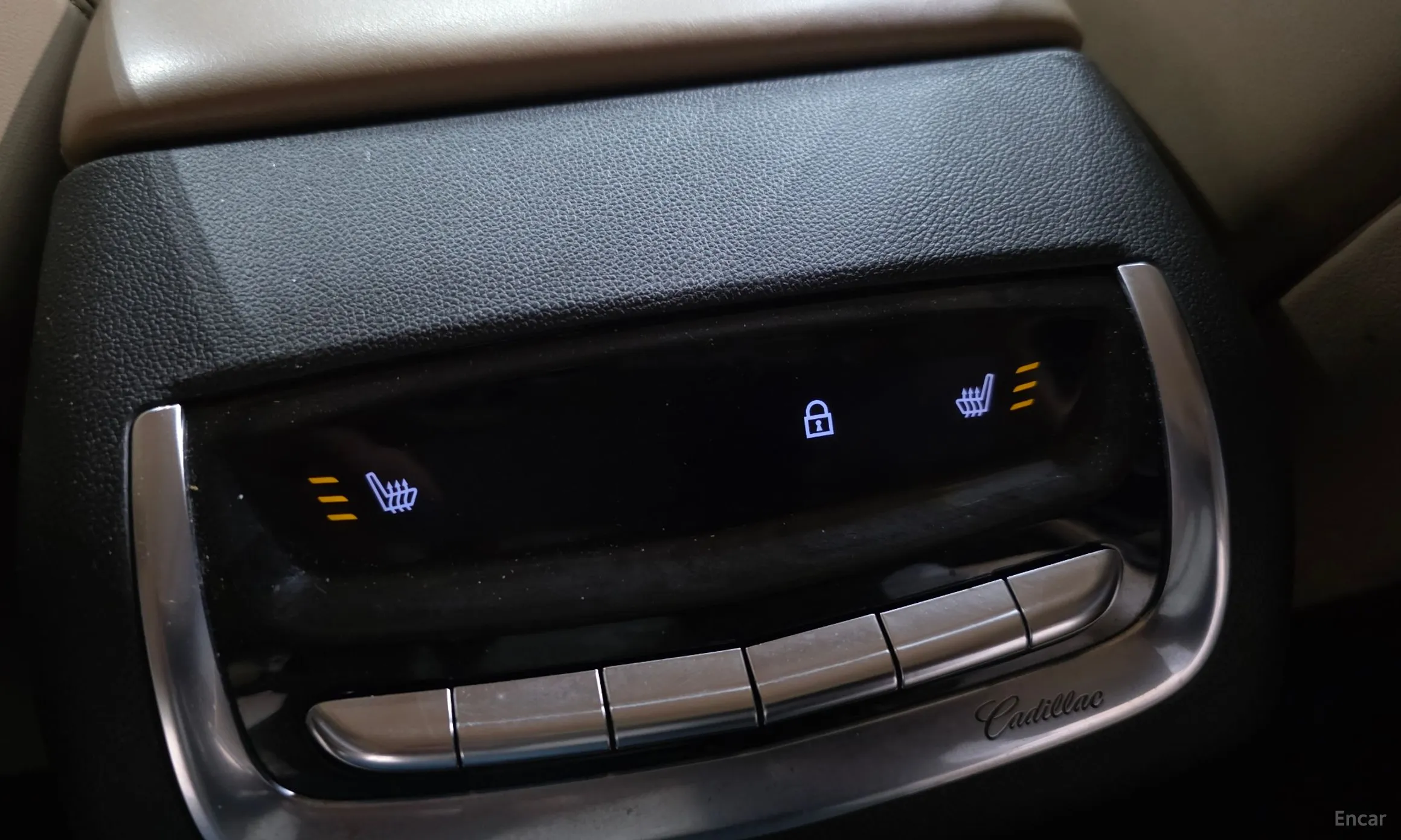 Cadillac XT6 превью 18