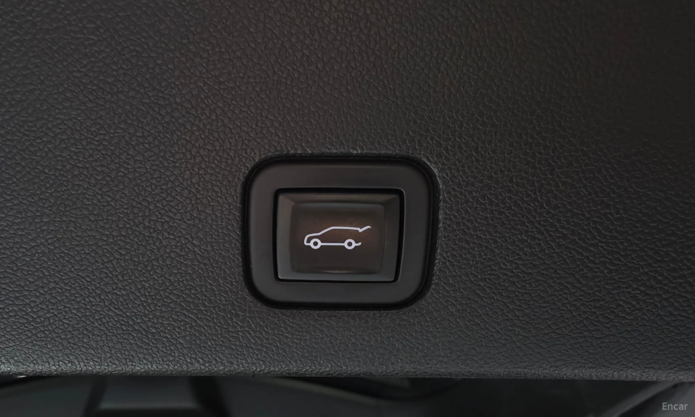 Cadillac XT6 превью 19