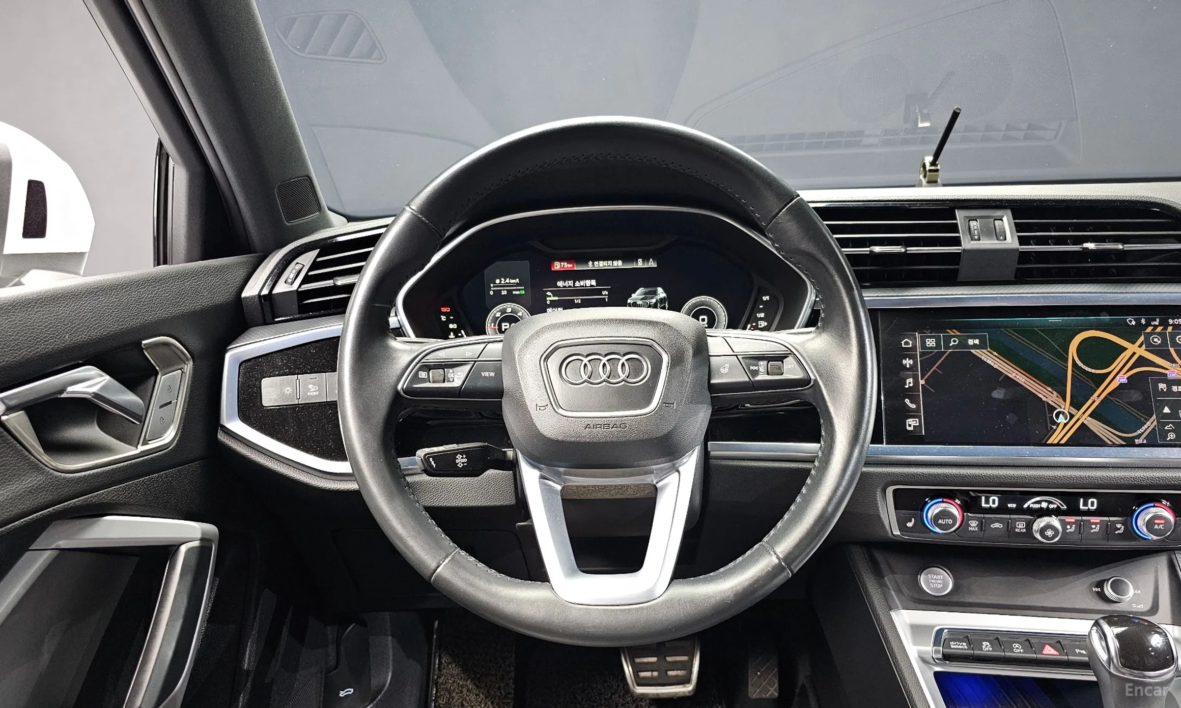 Audi Q3 (F3) превью 12