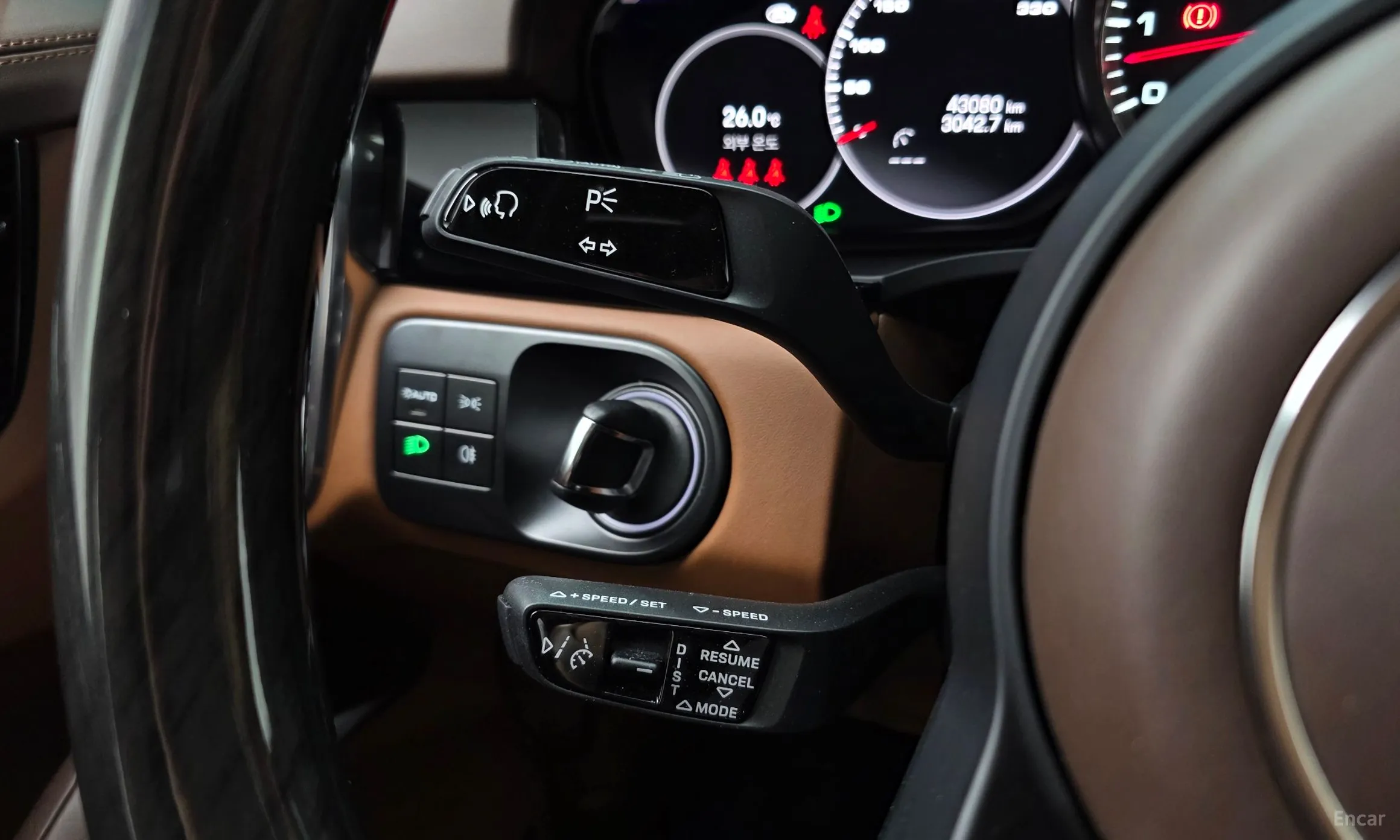 Porsche Cayenne (PO536) превью 19