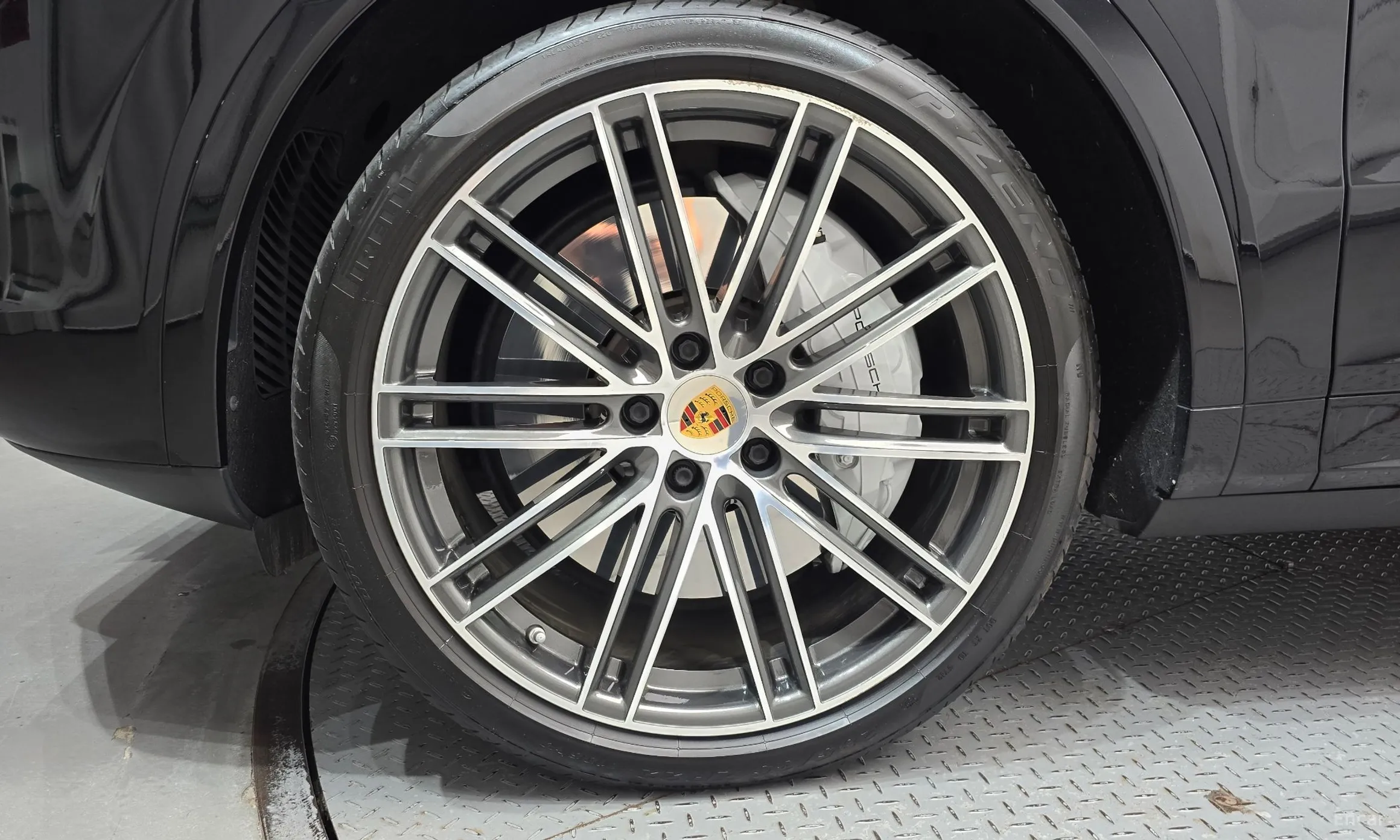 Porsche Cayenne (PO536) превью 5