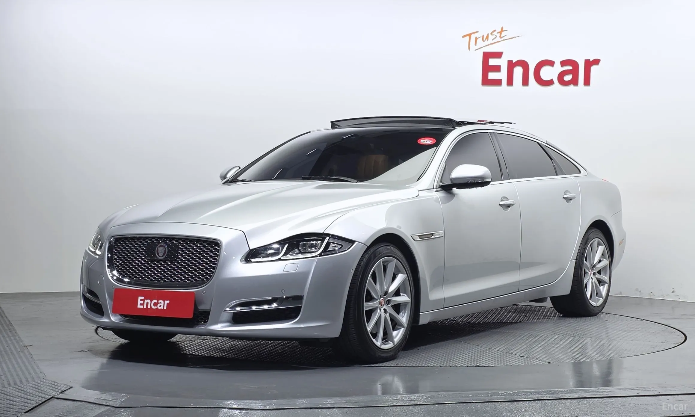 Jaguar All New XJ