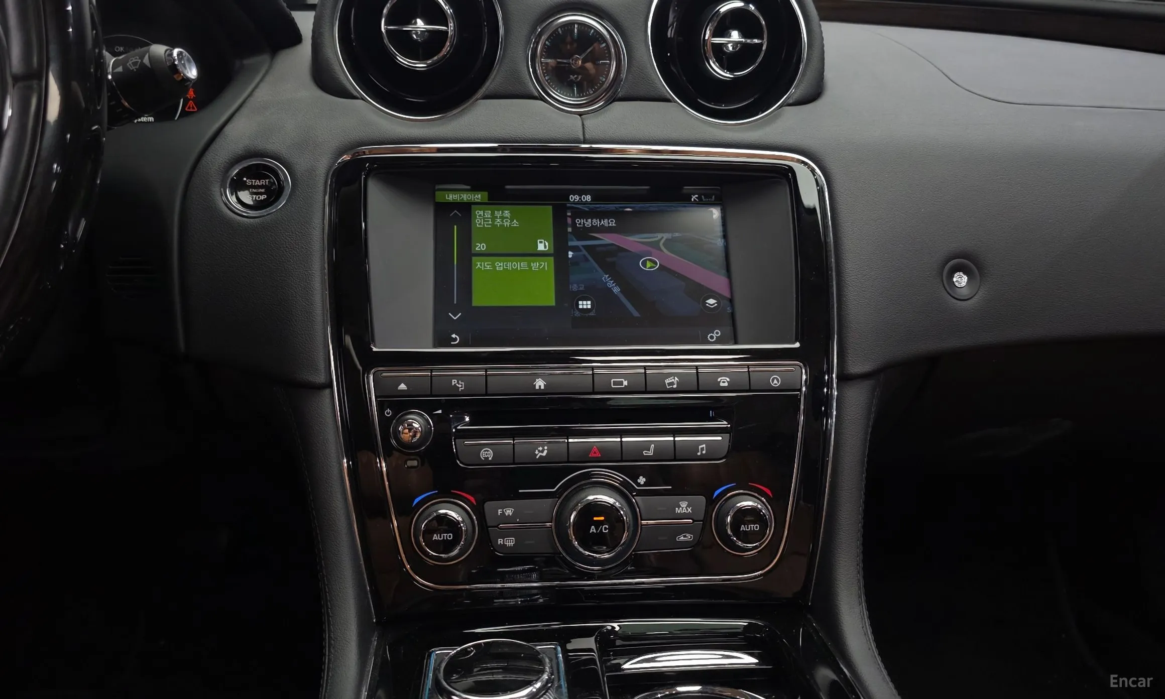 Jaguar All New XJ превью 15