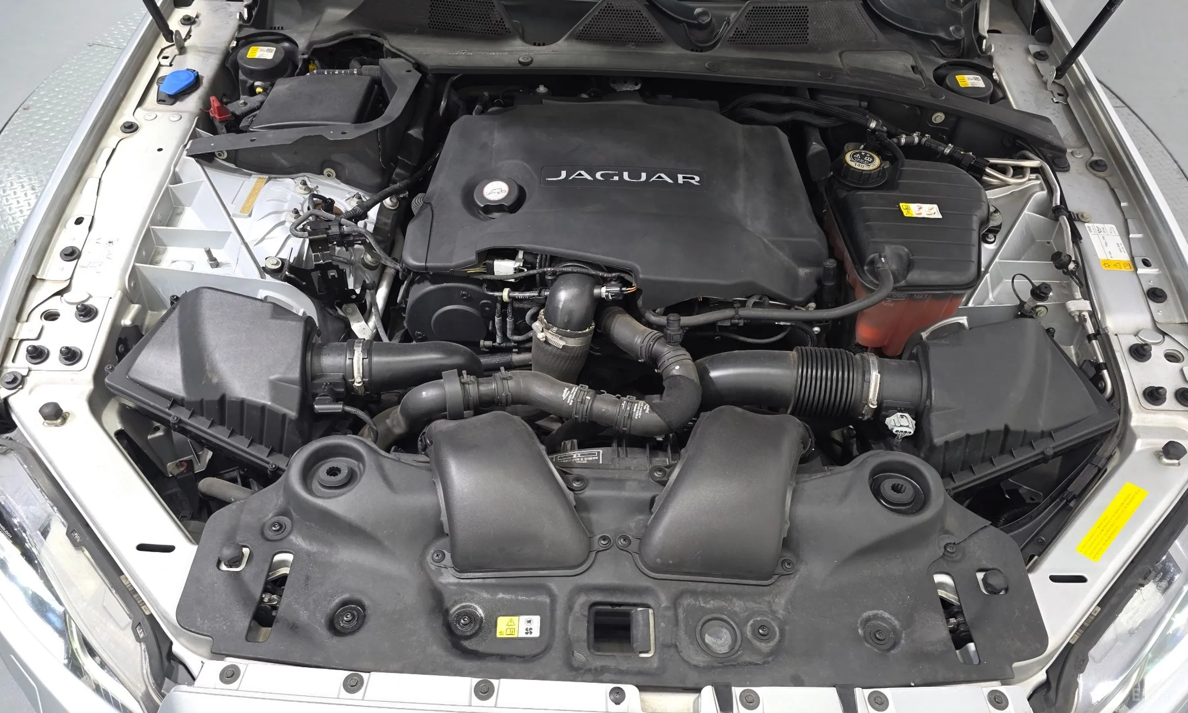 Jaguar All New XJ превью 6