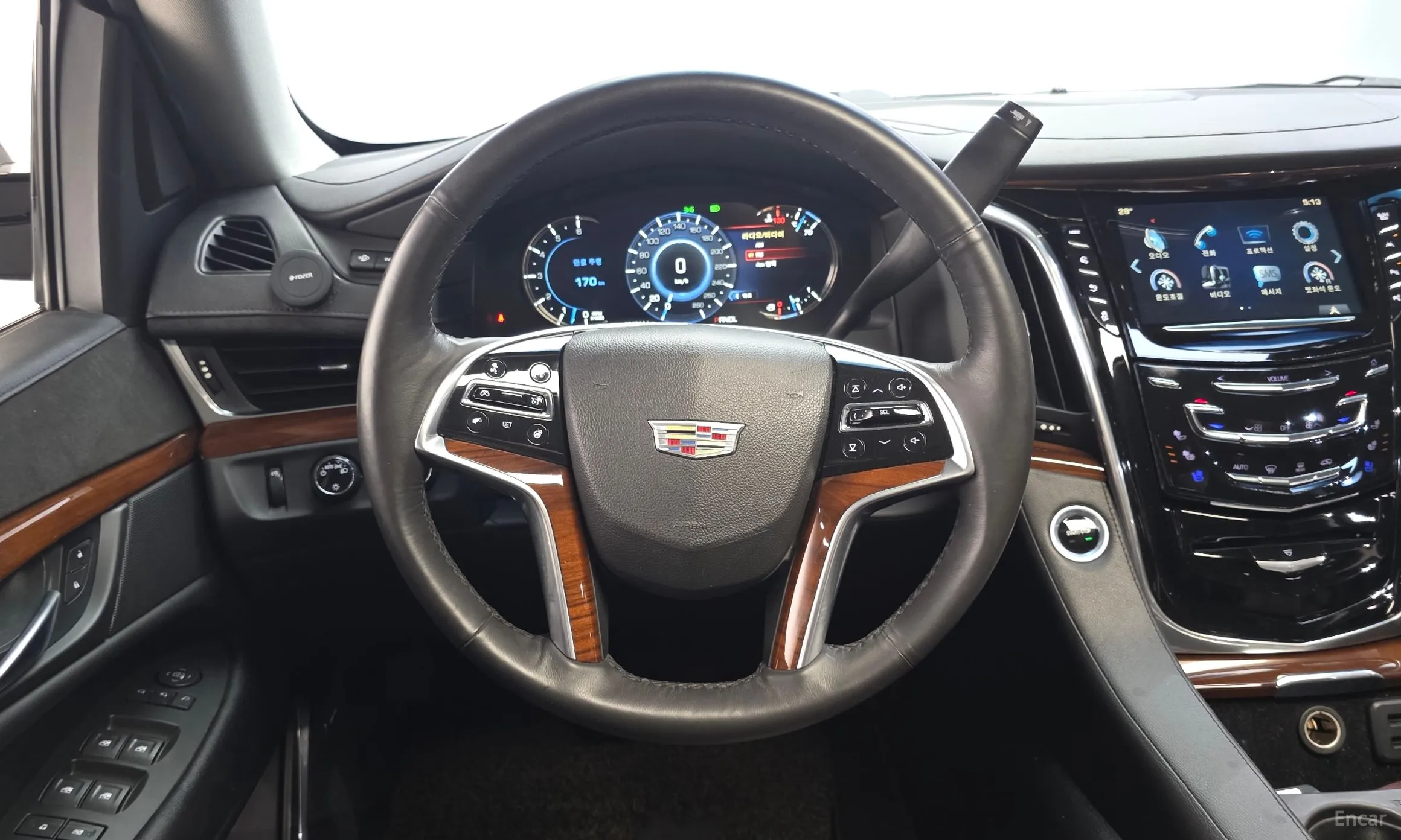 Cadillac Escalade превью 14