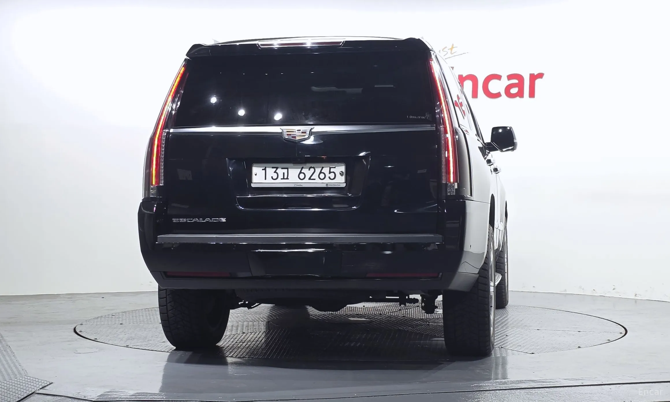 Cadillac Escalade превью 4