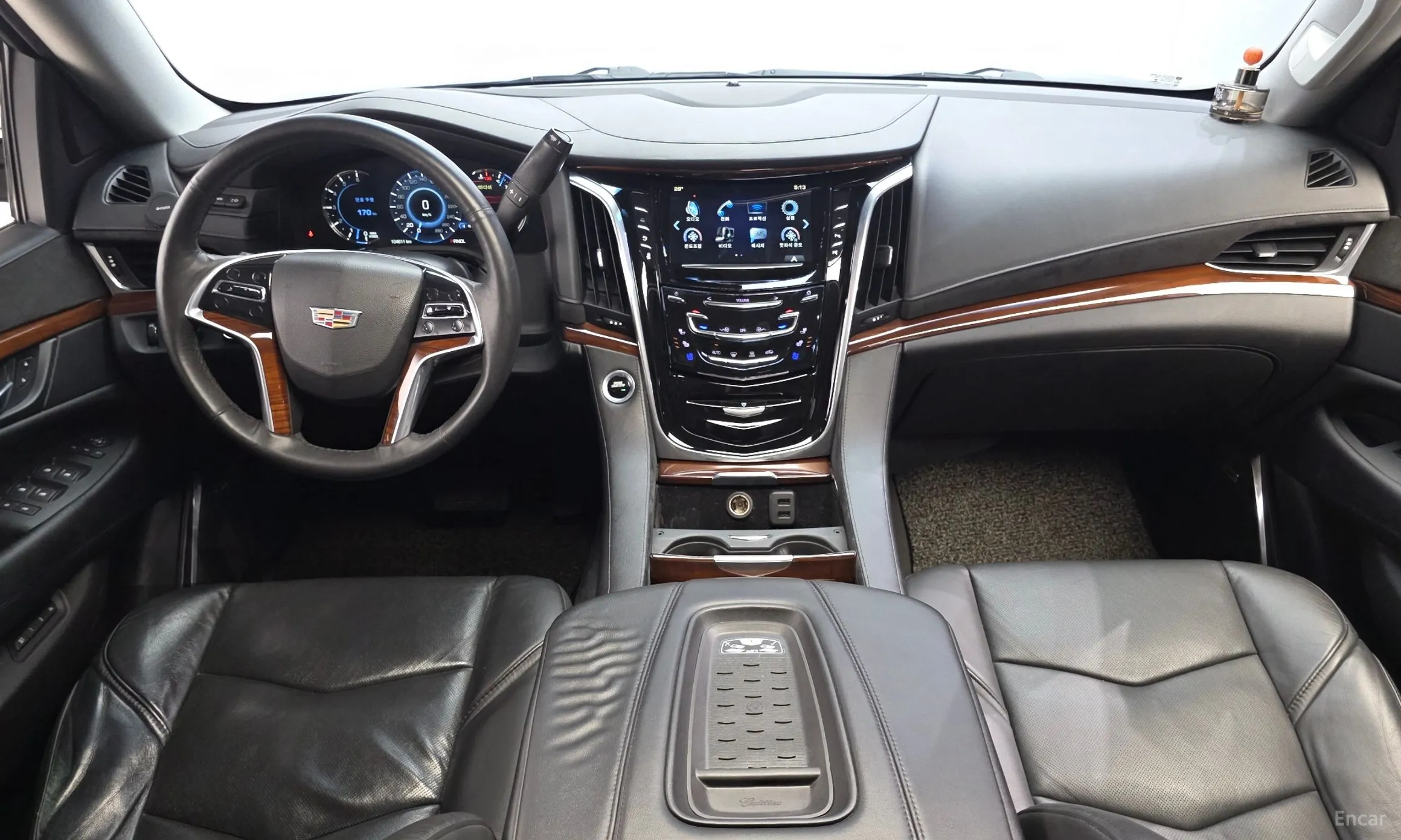 Cadillac Escalade превью 7