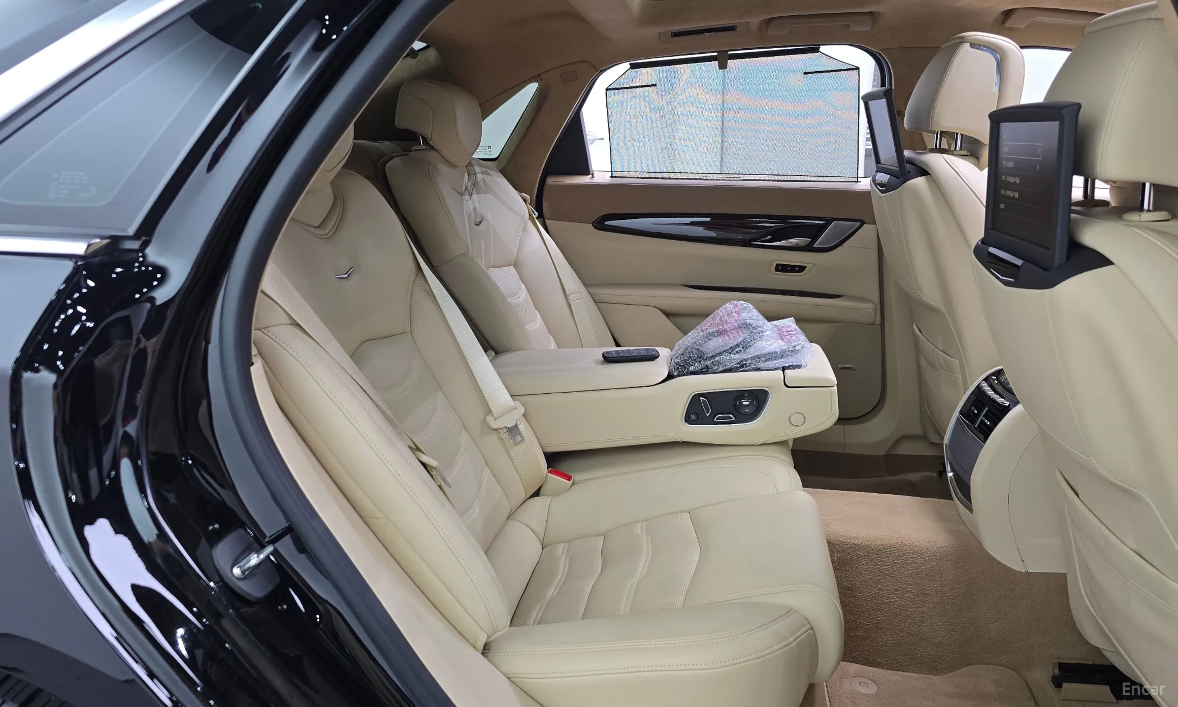 Cadillac CT6 превью 11