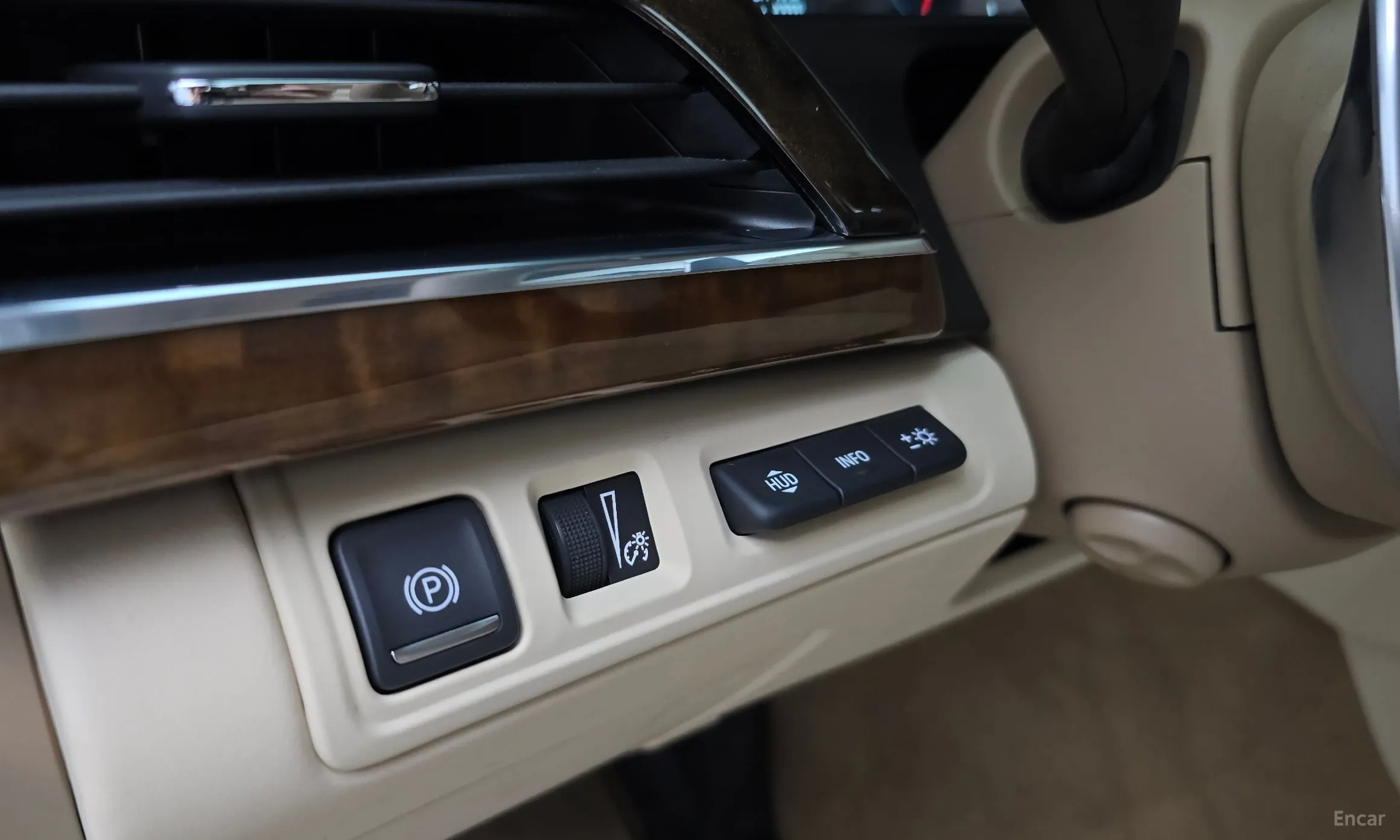 Cadillac CT6 превью 19
