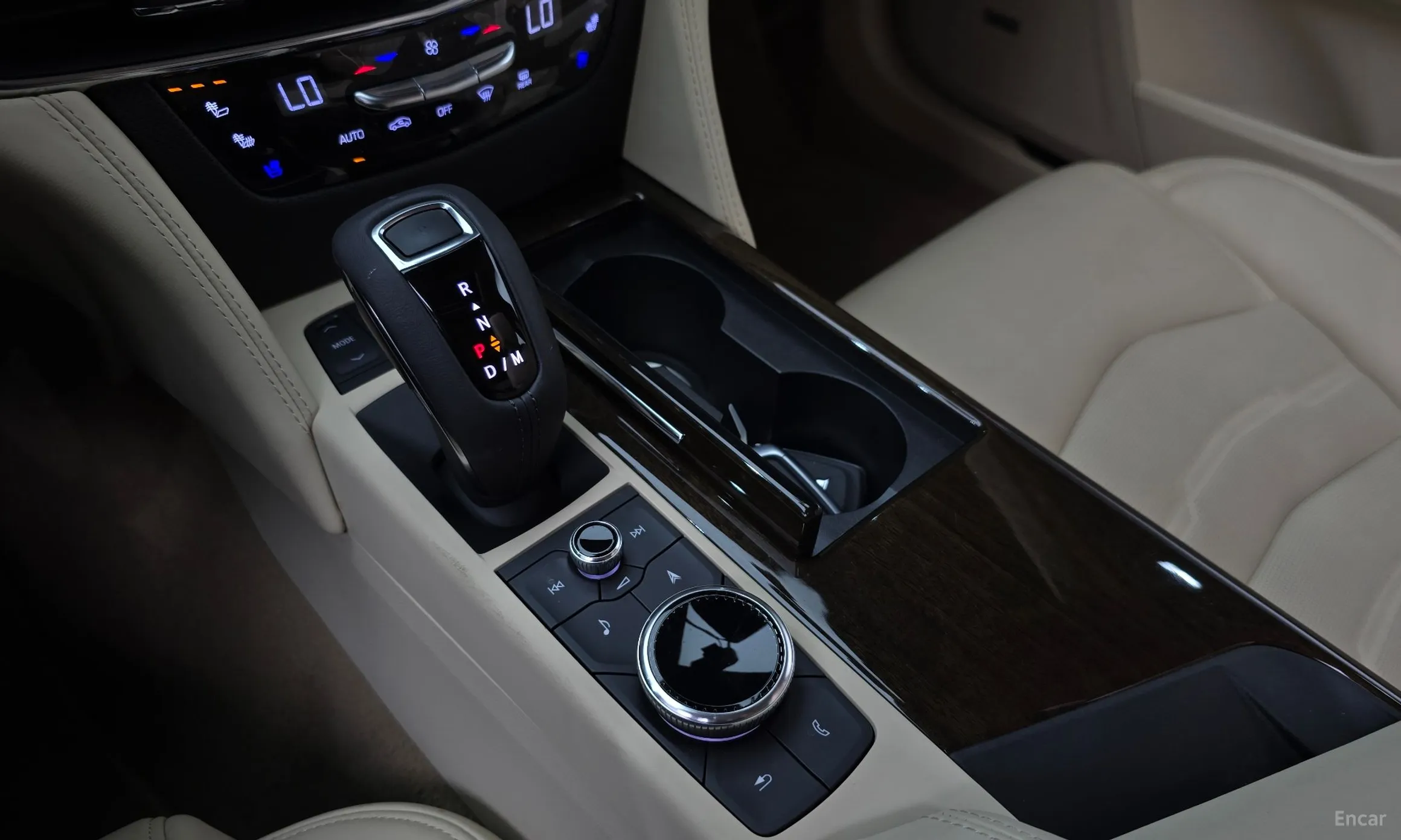 Cadillac CT6 превью 9