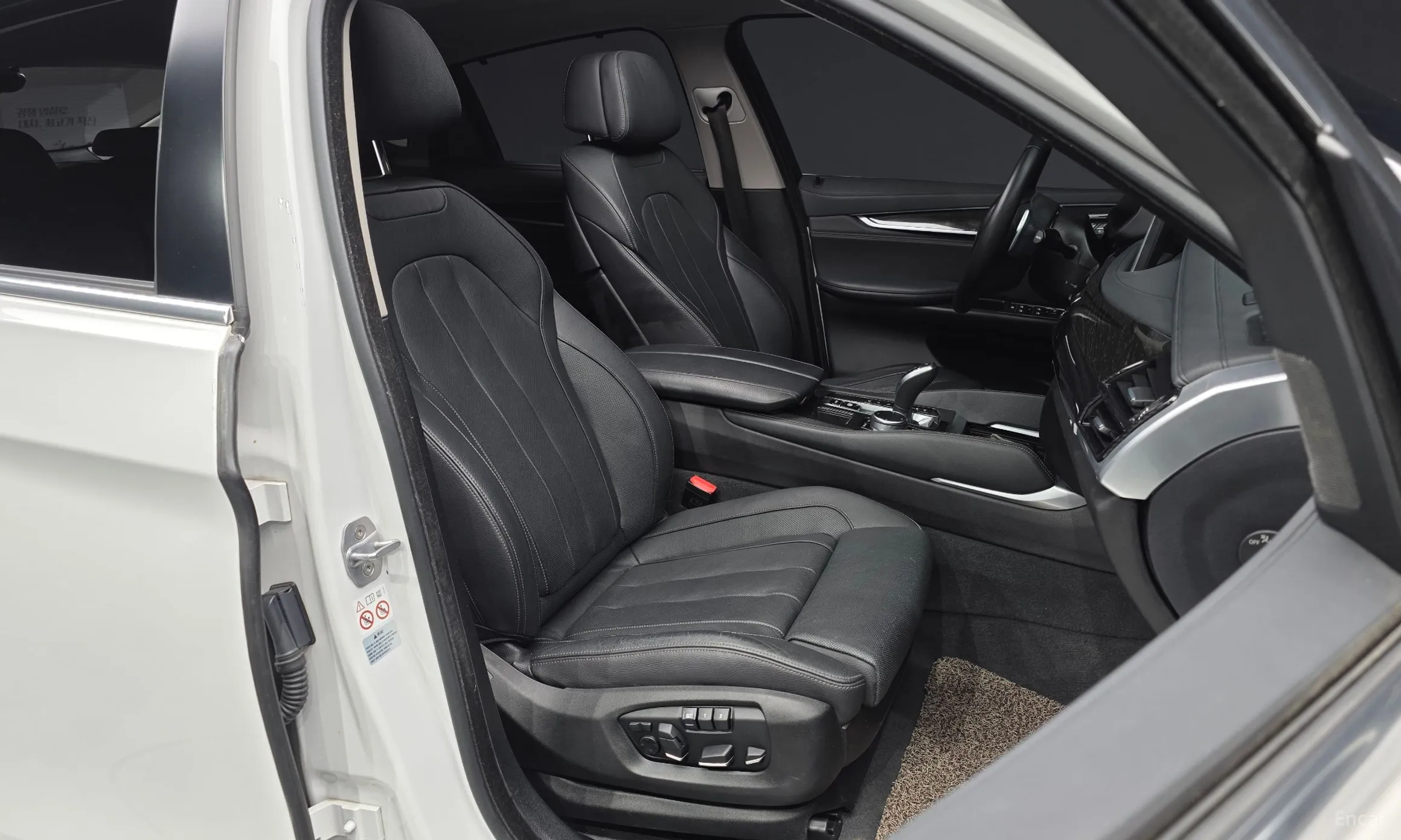 BMW X6 (F16) превью 12