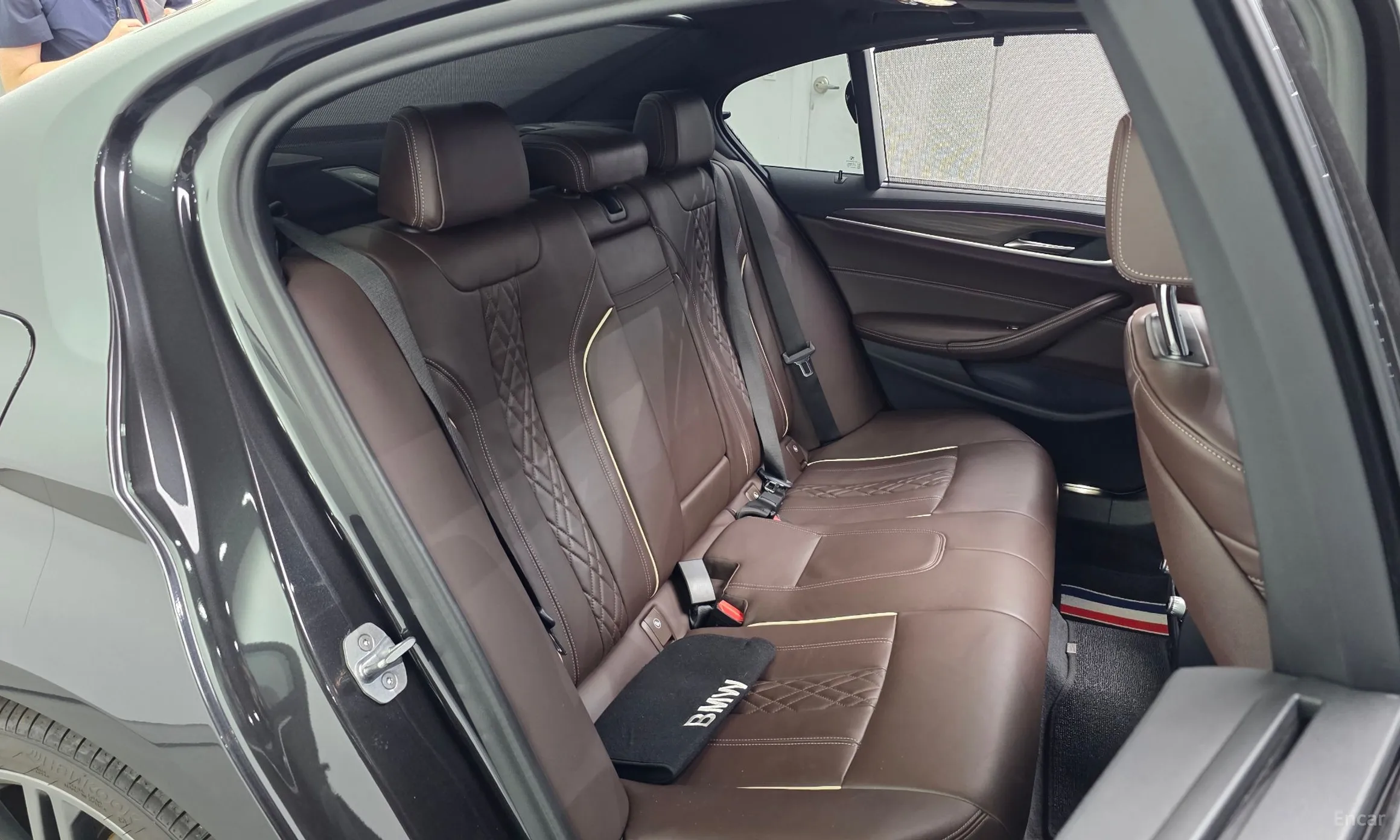 BMW 5 Series (G30) превью 11