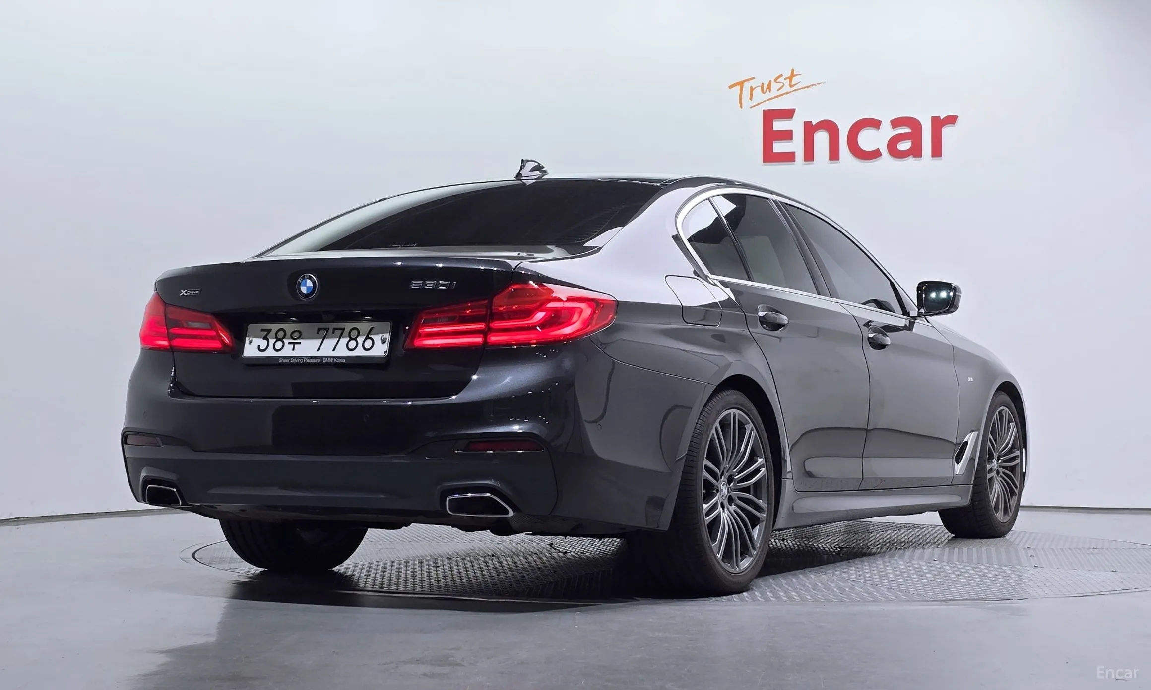 BMW 5 Series (G30)