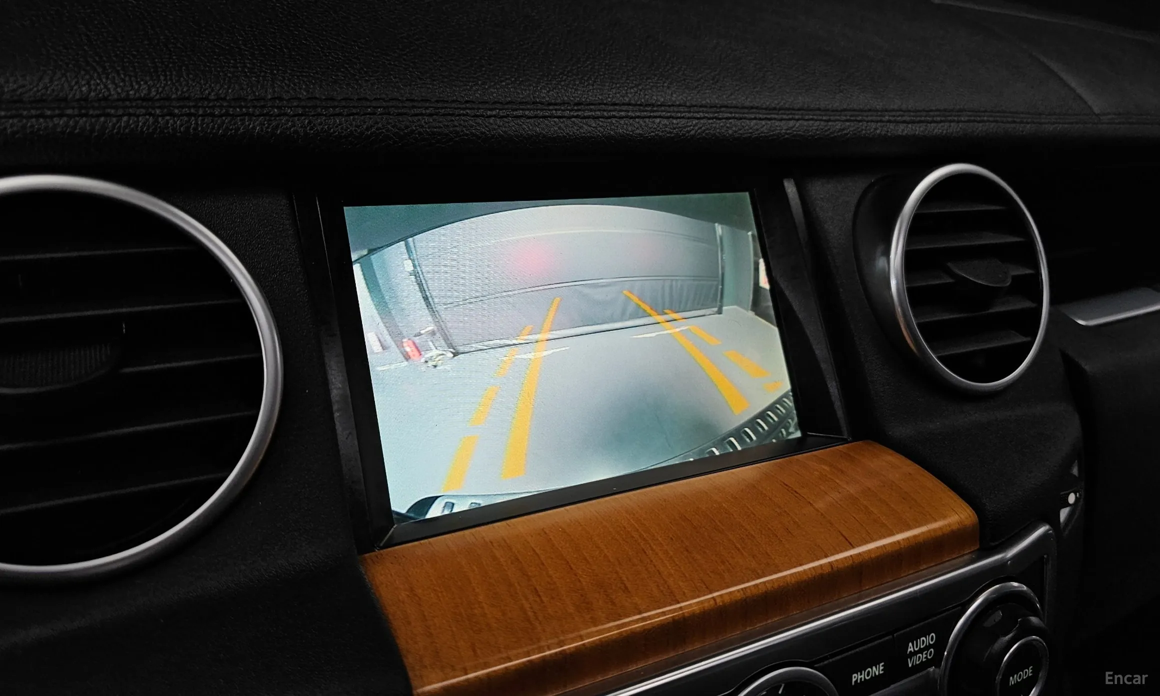 Land Rover Discovery 4 превью 15