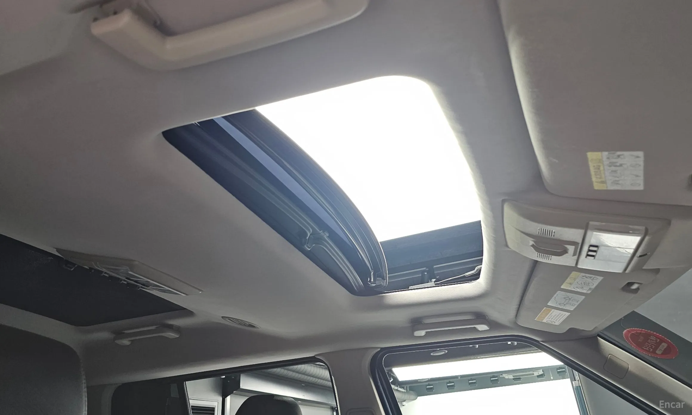 Land Rover Discovery 4 превью 18