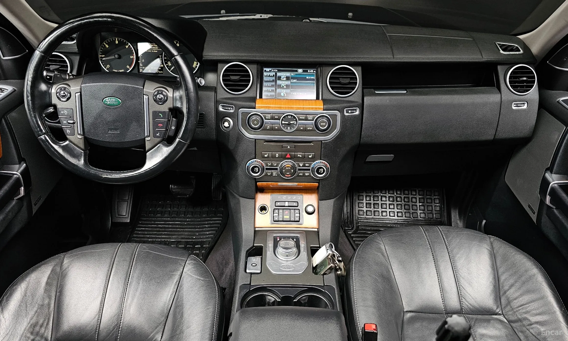 Land Rover Discovery 4 превью 7