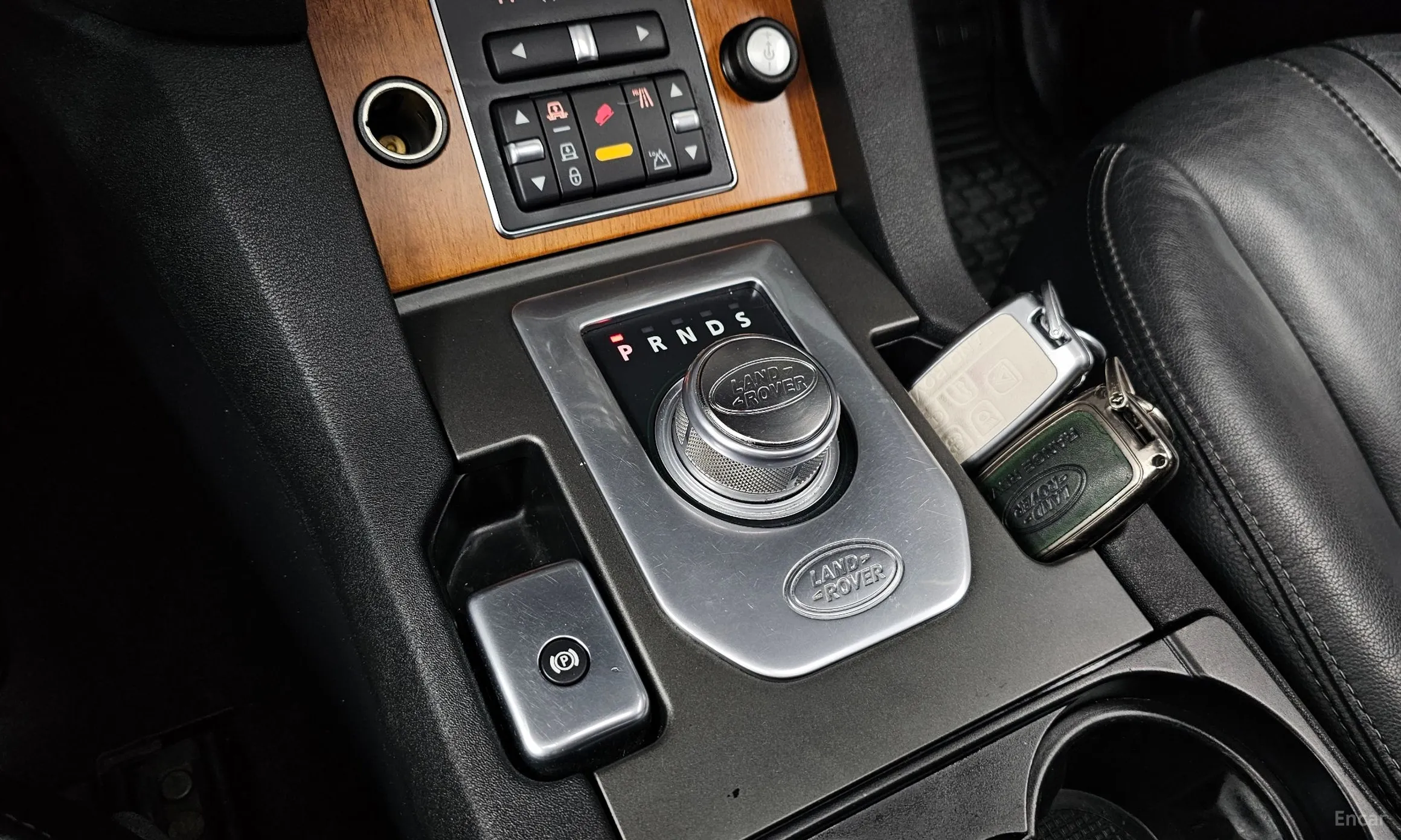 Land Rover Discovery 4 превью 9