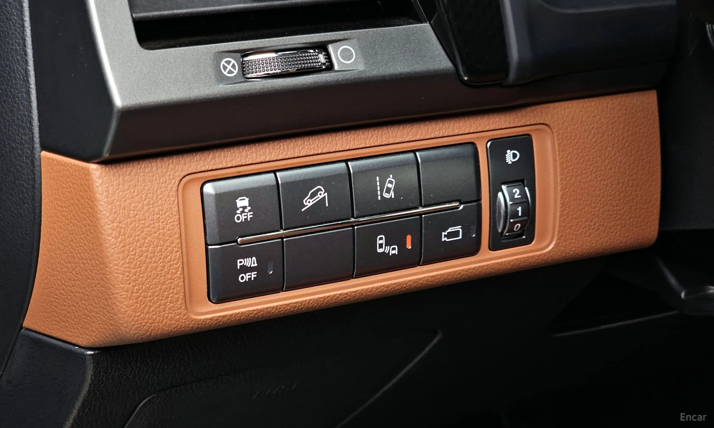 KG Mobility (SsangYong) Rexton Sports превью 16
