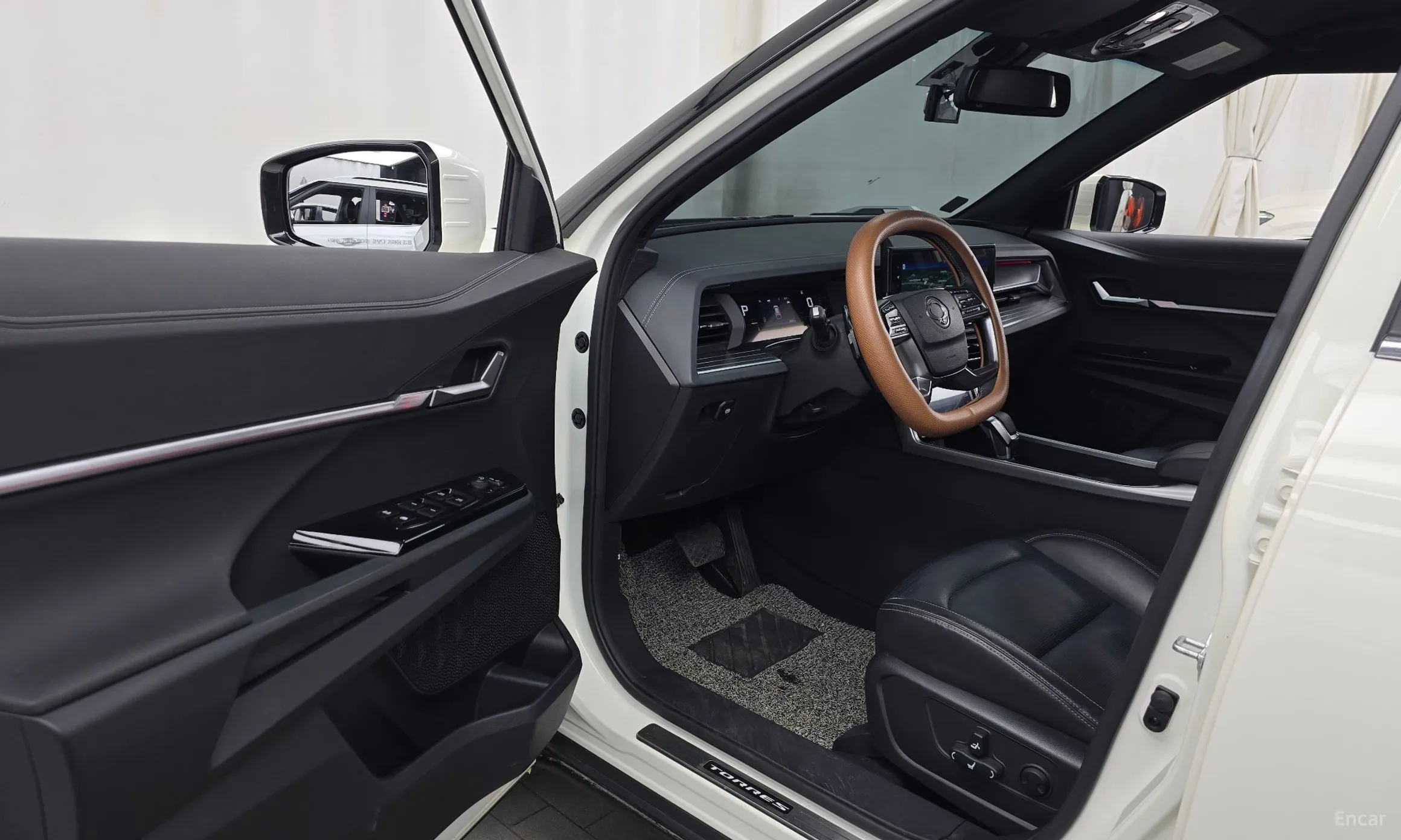 KG Mobility (SsangYong) Torres превью 10