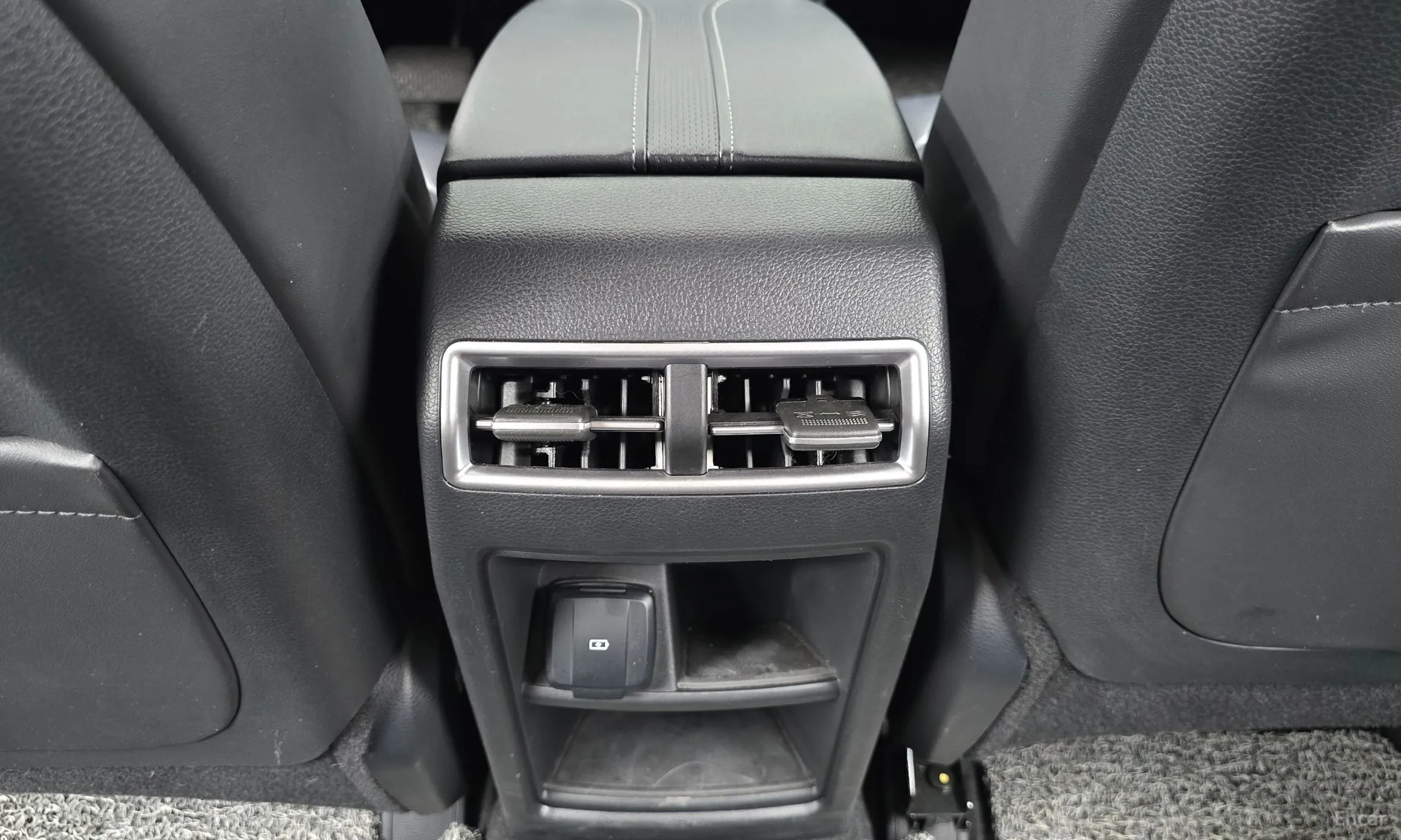 KG Mobility (SsangYong) Torres превью 18