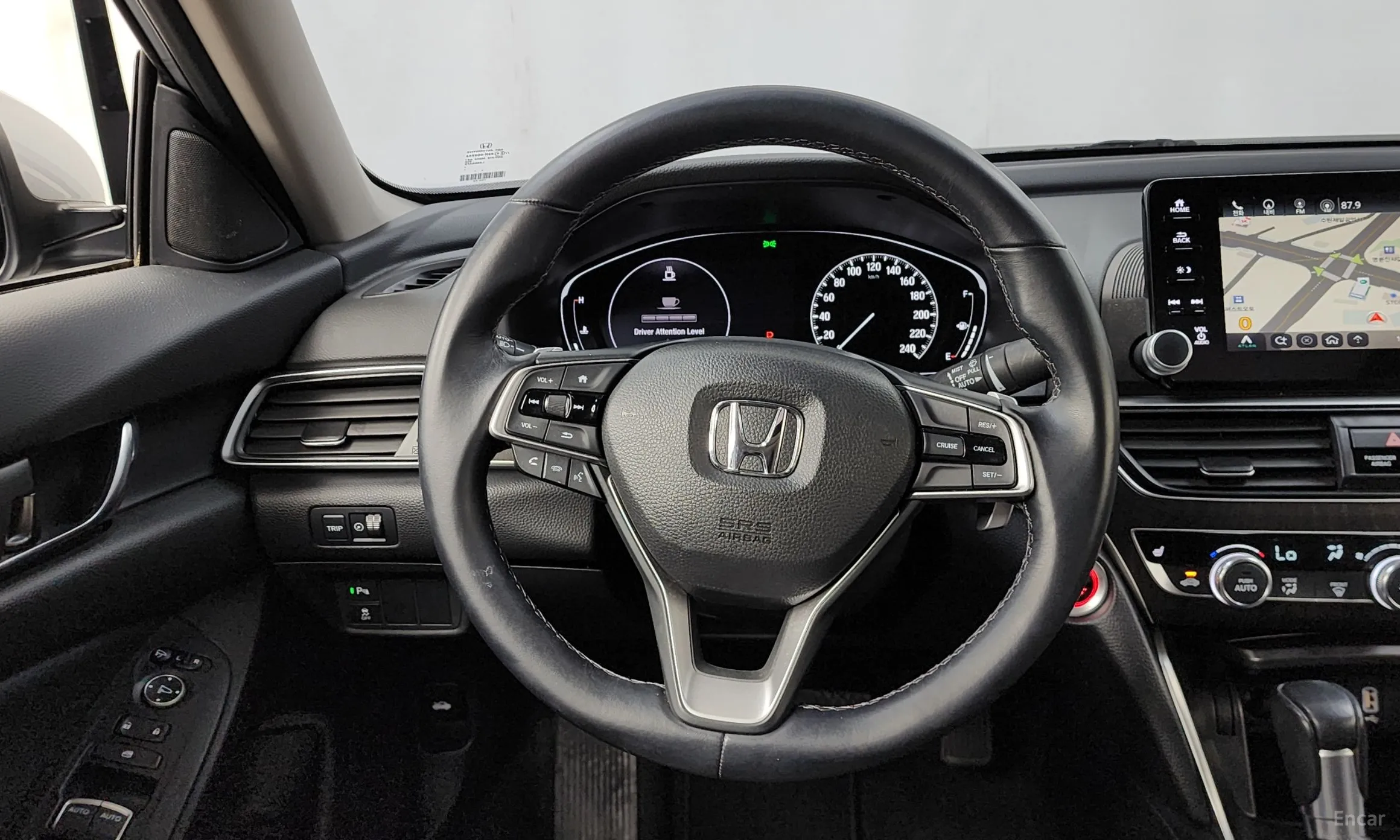 Honda Accord 10th Generation превью 13