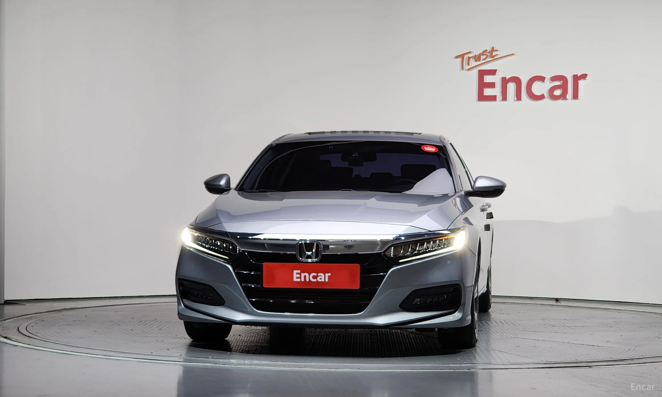 Honda Accord 10th Generation превью 3