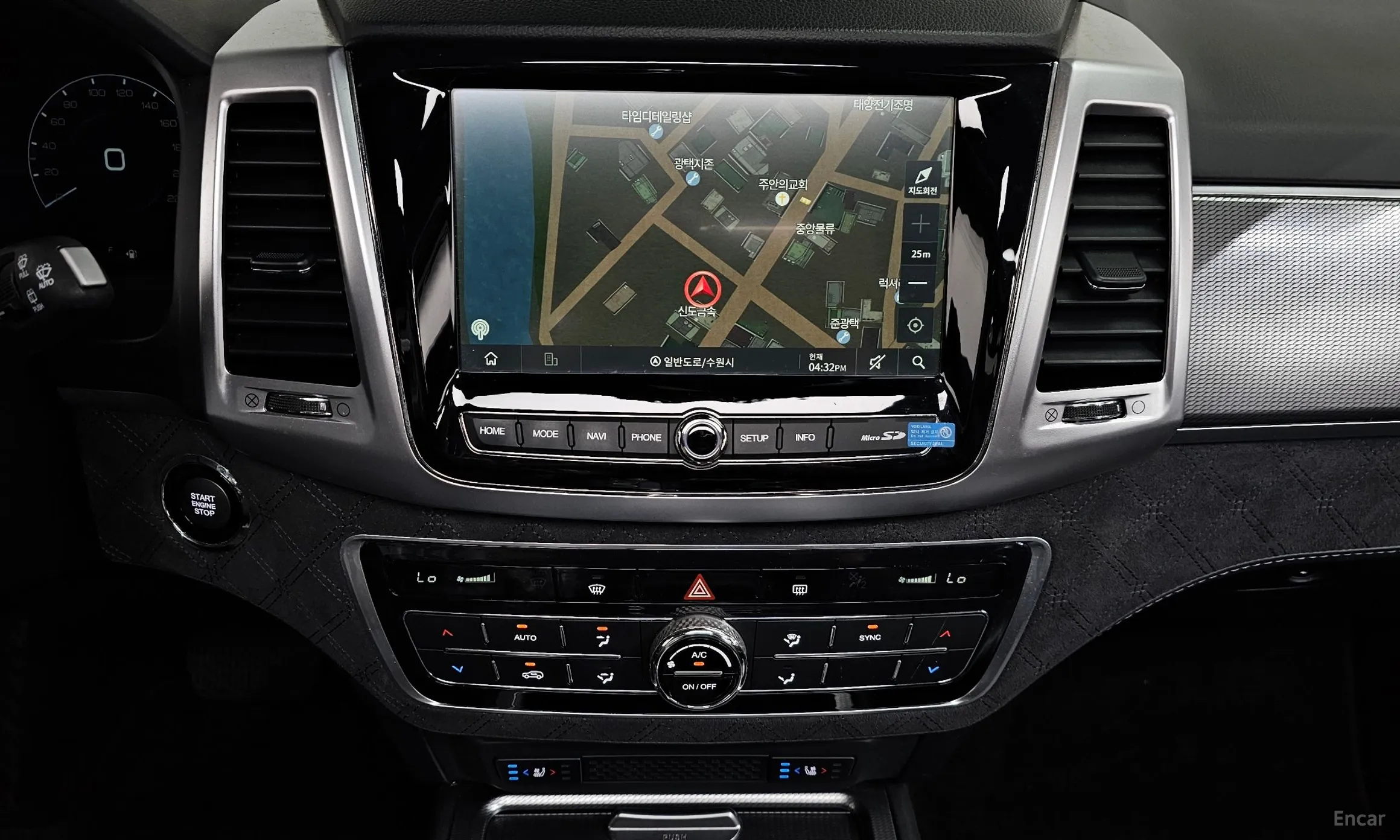 KG Mobility (SsangYong) Rexton превью 12